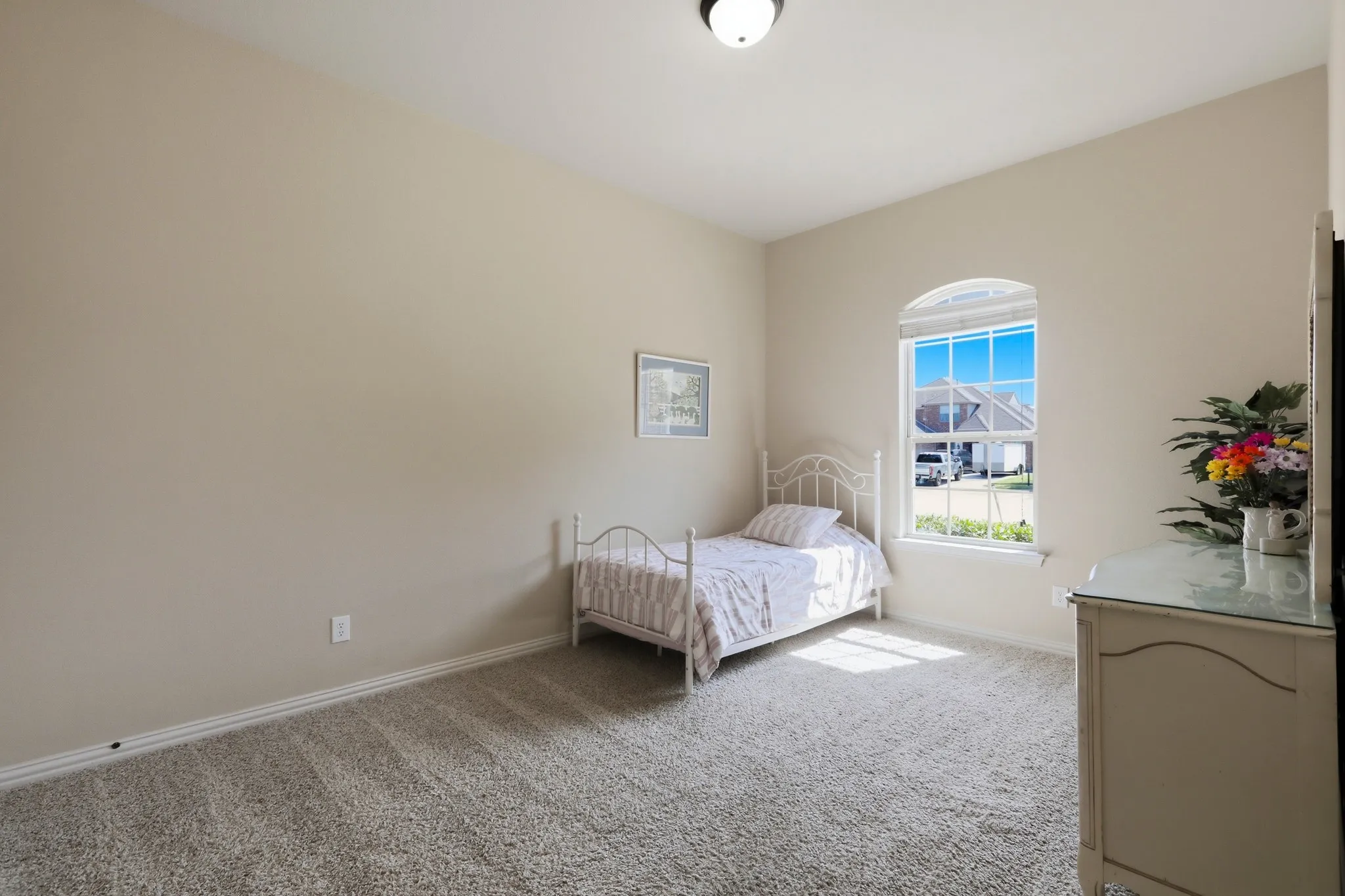 Single Family Residence For Sale in Rockwall County , 5213 Falcon Ridge Court, Rowlett, Texas 75088, 5 Bedroom, 3 Bathroom, 2 Garage spaces, 3,263 Sqft, built in 2012, mls#21355931, Real Estate Agent in Rowlett, Homes For Sale in Rockwall county, Homes For Sale in Rowlett, Realtor in Rowlett Texas, Real Estate Brokerage Independent Realty Texas, Luminita Cordes Realtor