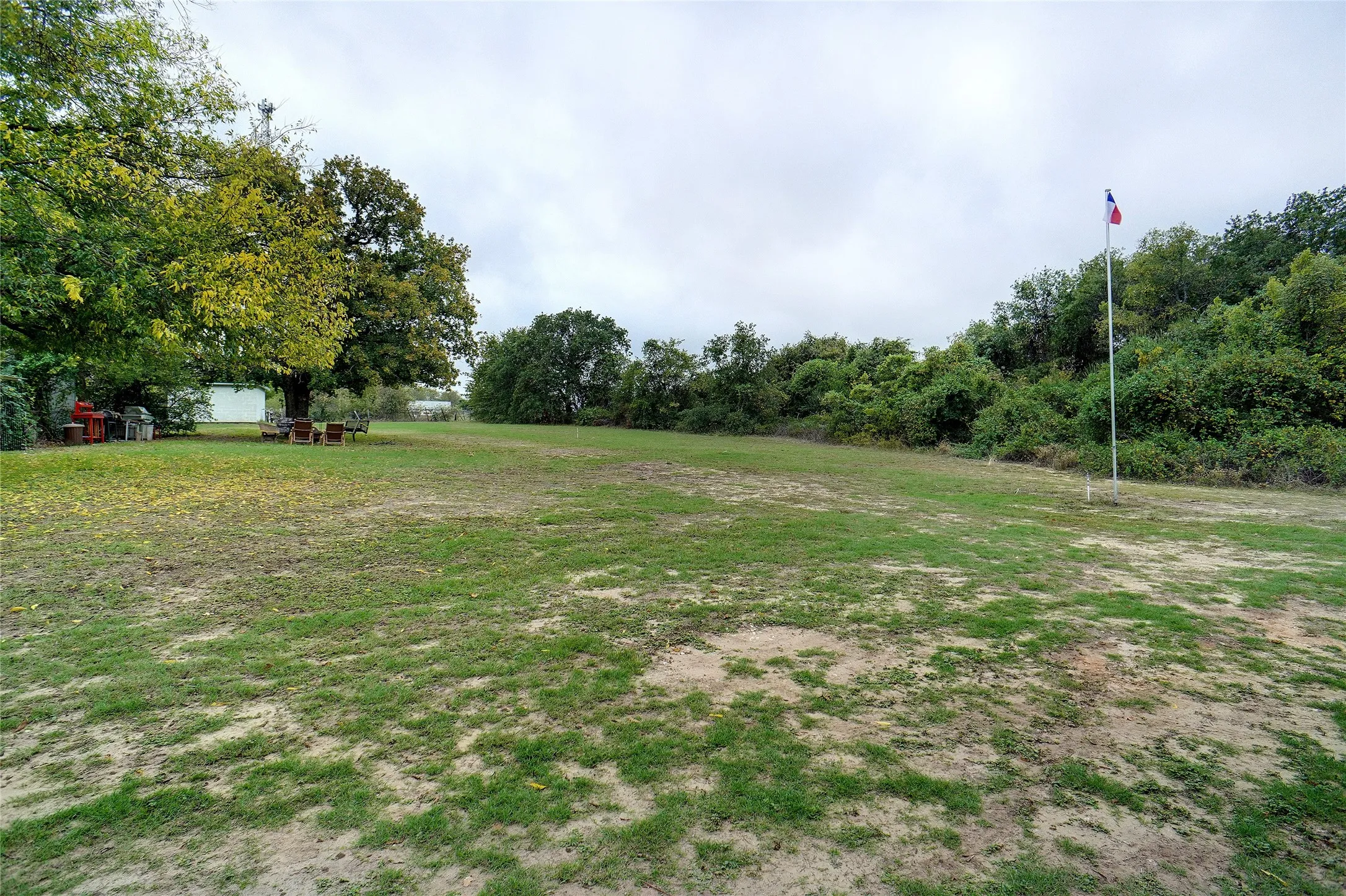 Apartment For Sale in Tarrant County , 1000 Southeast Parkway, Azle, Texas 76020, 2 Bedroom, 2 Bathroom, 2 Garage spaces, 1,716 Sqft, built in 1960, Price $315,000, mls#21358339, Real Estate Agent in Azle, Homes For Sale in Tarrant county, Homes For Sale in Azle, Realtor in Azle Texas, Real Estate Brokerage Independent Realty Texas, Luminita Cordes Realtor
