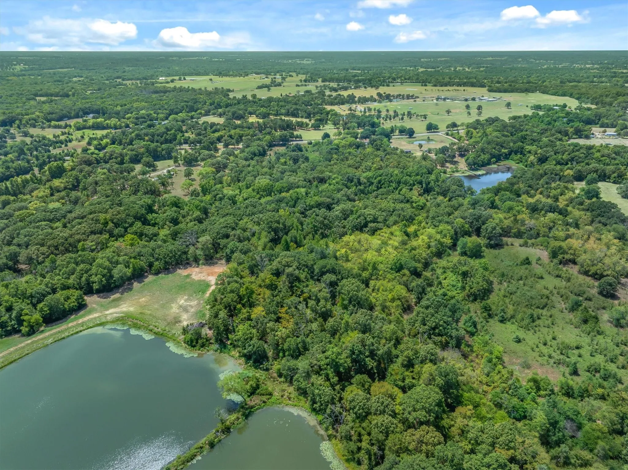 Farm For Sale in Van Zandt County , 8086 FM 17, Grand Saline, Texas 75140, 2 Bedroom, 1 Bathroom, Garage spaces, 920 Sqft, built in 1962, Price $360,000, mls#21358410, Real Estate Agent in Grand Saline, Homes For Sale in Van Zandt county, Homes For Sale in Grand Saline, Realtor in Grand Saline Texas, Real Estate Brokerage Independent Realty Texas, Luminita Cordes Realtor