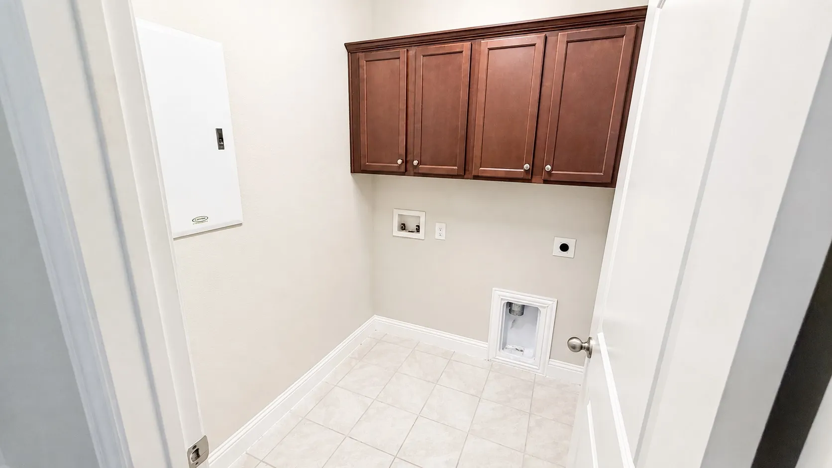 Single Family Residence For Sale in Denton County , 7304 Elm Grove Lane, Little Elm, Texas 76227, 3 Bedroom, 2 Bathroom, 2 Garage spaces, 1,802 Sqft, built in 2019, mls#21358411, Real Estate Agent in Little Elm, Homes For Sale in Denton county, Homes For Sale in Little Elm, Realtor in Little Elm Texas, Real Estate Brokerage Independent Realty Texas, Luminita Cordes Realtor