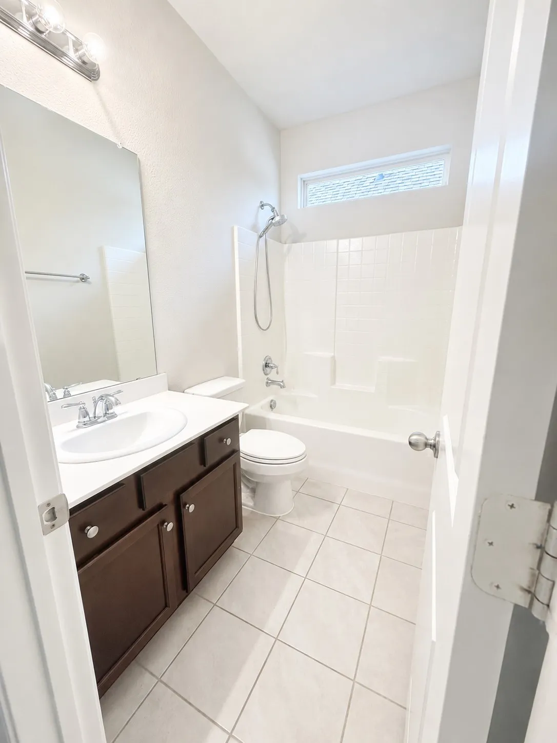 Single Family Residence For Sale in Denton County , 7304 Elm Grove Lane, Little Elm, Texas 76227, 3 Bedroom, 2 Bathroom, 2 Garage spaces, 1,802 Sqft, built in 2019, mls#21358411, Real Estate Agent in Little Elm, Homes For Sale in Denton county, Homes For Sale in Little Elm, Realtor in Little Elm Texas, Real Estate Brokerage Independent Realty Texas, Luminita Cordes Realtor