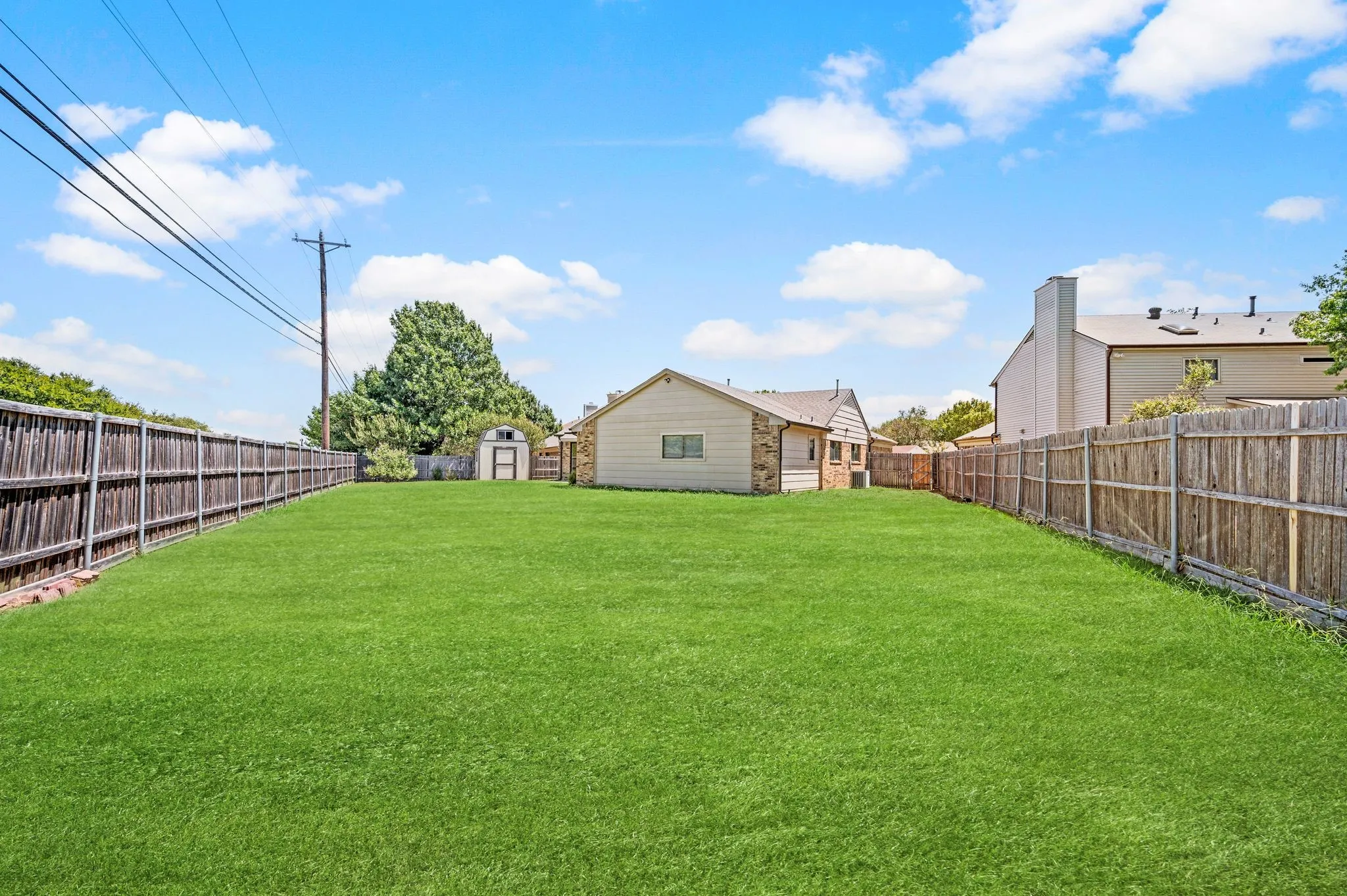 Single Family Residence For Rent in Denton County , 5424 Gregory Drive, Flower Mound, Texas 75028, 3 Bedroom, 2 Bathroom, 2 Garage spaces, 1,668 Sqft, built in 1984, mls#21358396, Real Estate Agent in Flower Mound, Homes For Rent in Denton county, Homes For Rent in Flower Mound, Realtor in Flower Mound Texas, Real Estate Brokerage Independent Realty Texas, Luminita Cordes Realtor