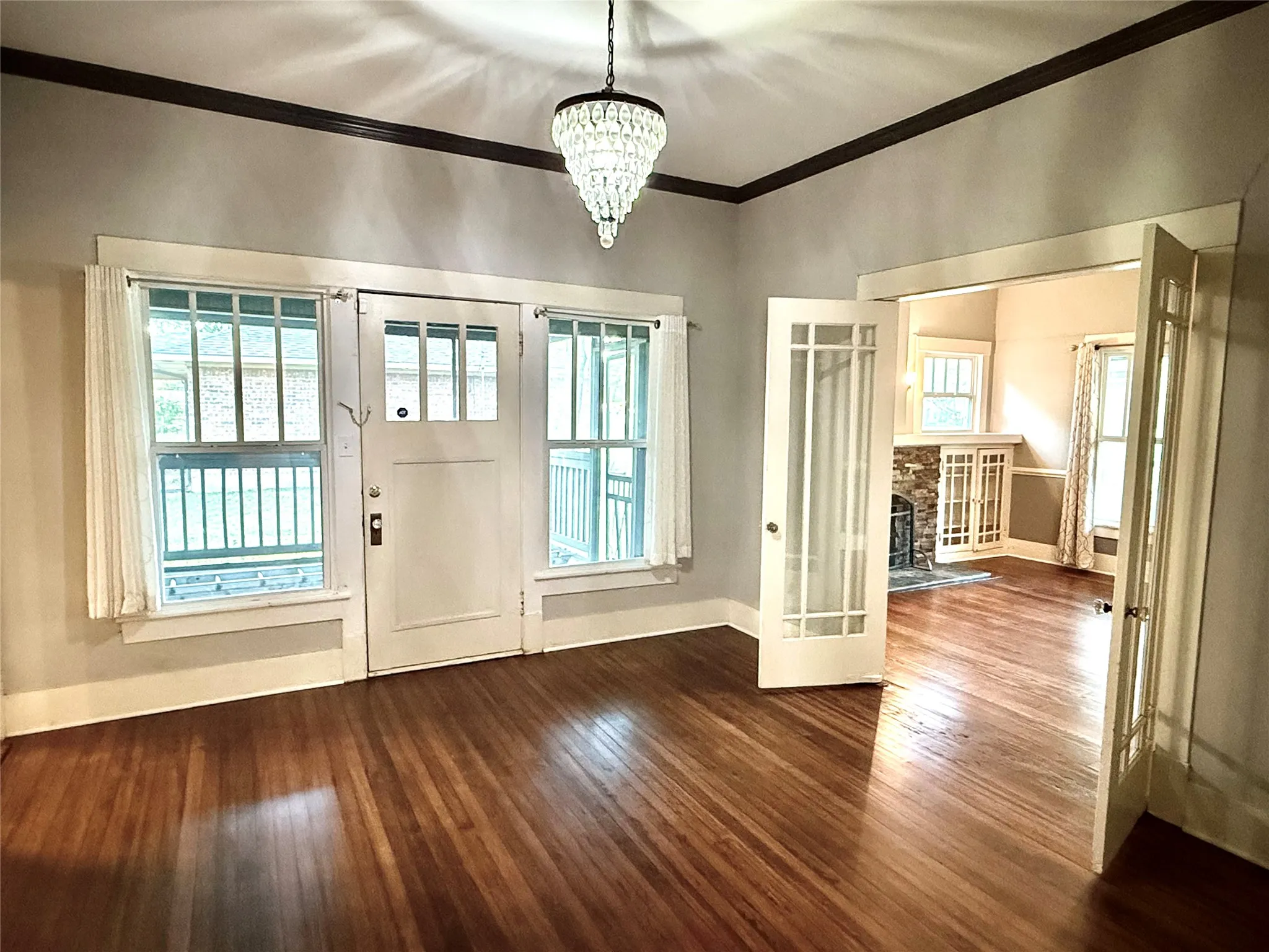 Single Family Residence For Sale in Grayson County , 374 S Preston Street, Van Alstyne, Texas 75495, 2 Bedroom, 2 Bathroom, Garage spaces, 1,959 Sqft, built in 1900, mls#21351482, Real Estate Agent in Van Alstyne, Homes For Sale in Grayson county, Homes For Sale in Van Alstyne, Realtor in Van Alstyne Texas, Real Estate Brokerage Independent Realty Texas, Luminita Cordes Realtor