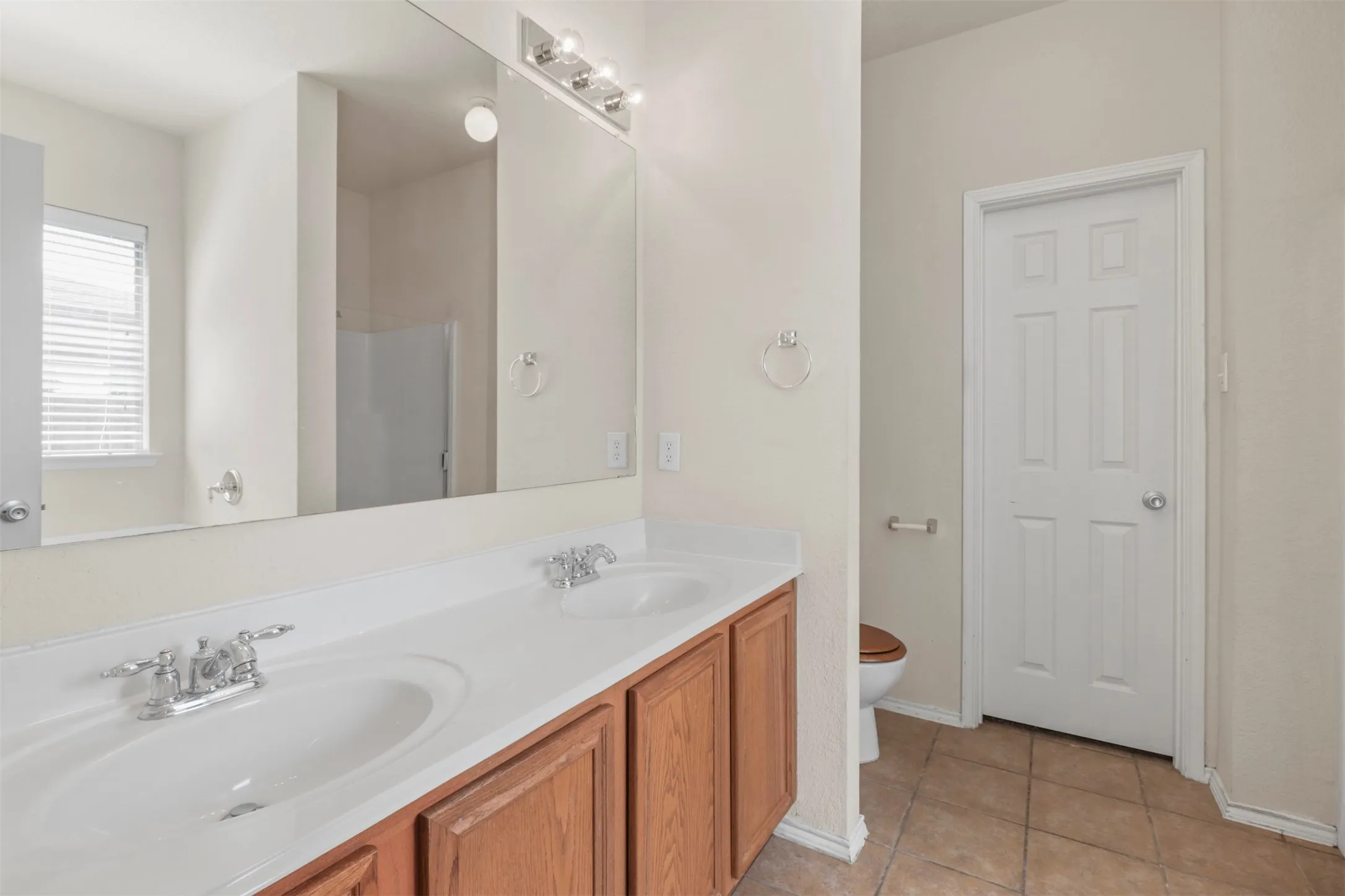Single Family Residence For Sale in Collin County , 3325 Truman Street, Mc Kinney, Texas 75071, 4 Bedroom, 3 Bathroom, 2 Garage spaces, 2,709 Sqft, built in 2005, mls#21358197, Real Estate Agent in Mc Kinney, Homes For Sale in Collin county, Homes For Sale in Mc Kinney, Realtor in Mc Kinney Texas, Real Estate Brokerage Independent Realty Texas, Luminita Cordes Realtor
