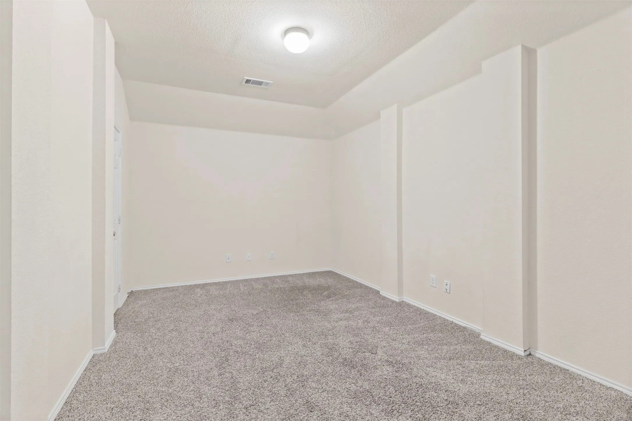 Single Family Residence For Sale in Collin County , 3325 Truman Street, Mc Kinney, Texas 75071, 4 Bedroom, 3 Bathroom, 2 Garage spaces, 2,709 Sqft, built in 2005, mls#21358197, Real Estate Agent in Mc Kinney, Homes For Sale in Collin county, Homes For Sale in Mc Kinney, Realtor in Mc Kinney Texas, Real Estate Brokerage Independent Realty Texas, Luminita Cordes Realtor