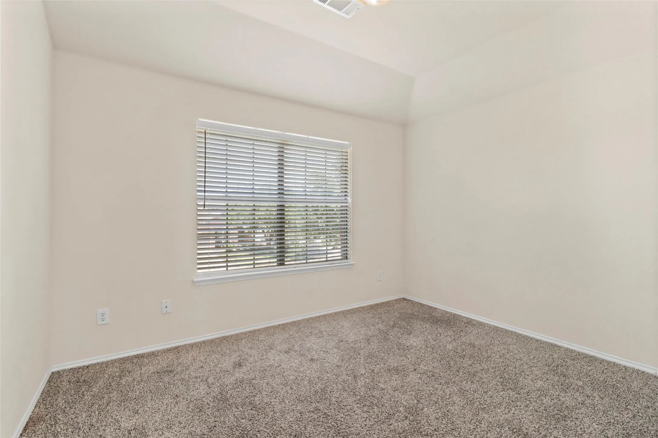 Single Family Residence For Sale in Collin County , 3325 Truman Street, Mc Kinney, Texas 75071, 4 Bedroom, 3 Bathroom, 2 Garage spaces, 2,709 Sqft, built in 2005, mls#21358197, Real Estate Agent in Mc Kinney, Homes For Sale in Collin county, Homes For Sale in Mc Kinney, Realtor in Mc Kinney Texas, Real Estate Brokerage Independent Realty Texas, Luminita Cordes Realtor