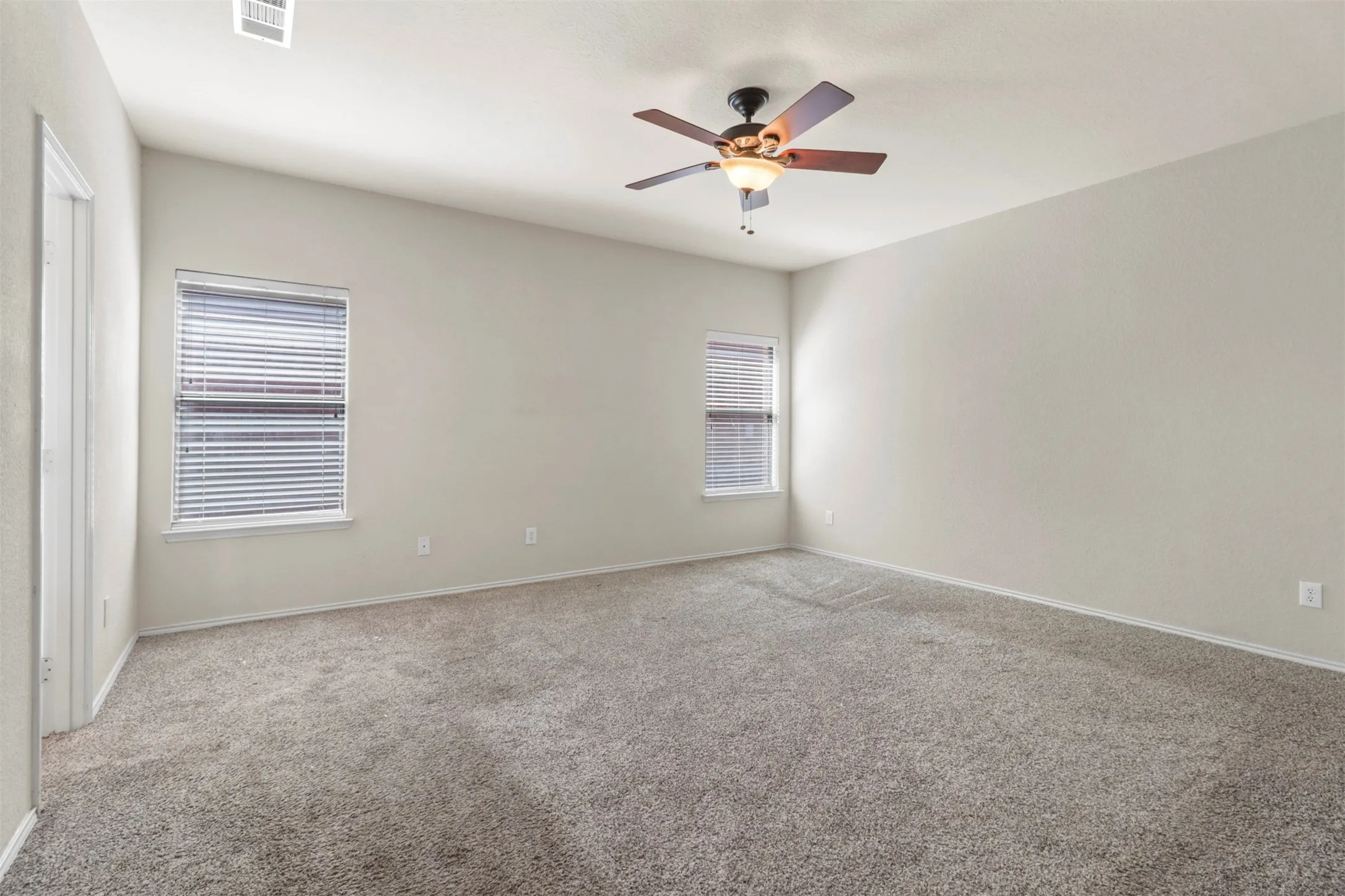 Single Family Residence For Sale in Collin County , 3325 Truman Street, Mc Kinney, Texas 75071, 4 Bedroom, 3 Bathroom, 2 Garage spaces, 2,709 Sqft, built in 2005, mls#21358197, Real Estate Agent in Mc Kinney, Homes For Sale in Collin county, Homes For Sale in Mc Kinney, Realtor in Mc Kinney Texas, Real Estate Brokerage Independent Realty Texas, Luminita Cordes Realtor
