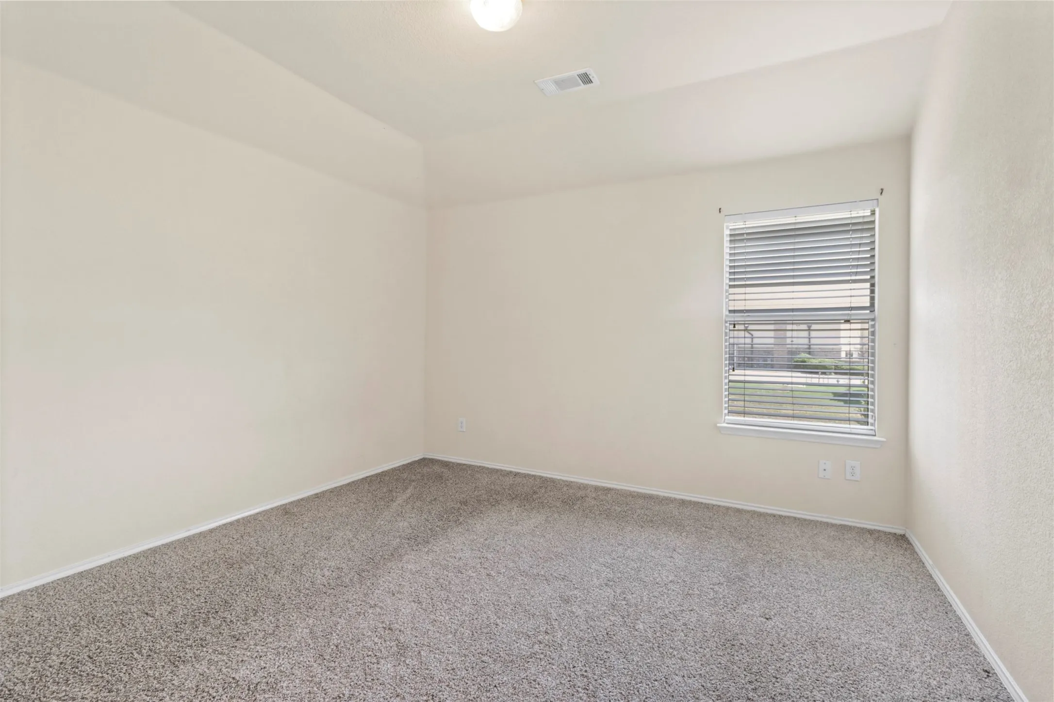 Single Family Residence For Sale in Collin County , 3325 Truman Street, Mc Kinney, Texas 75071, 4 Bedroom, 3 Bathroom, 2 Garage spaces, 2,709 Sqft, built in 2005, mls#21358197, Real Estate Agent in Mc Kinney, Homes For Sale in Collin county, Homes For Sale in Mc Kinney, Realtor in Mc Kinney Texas, Real Estate Brokerage Independent Realty Texas, Luminita Cordes Realtor