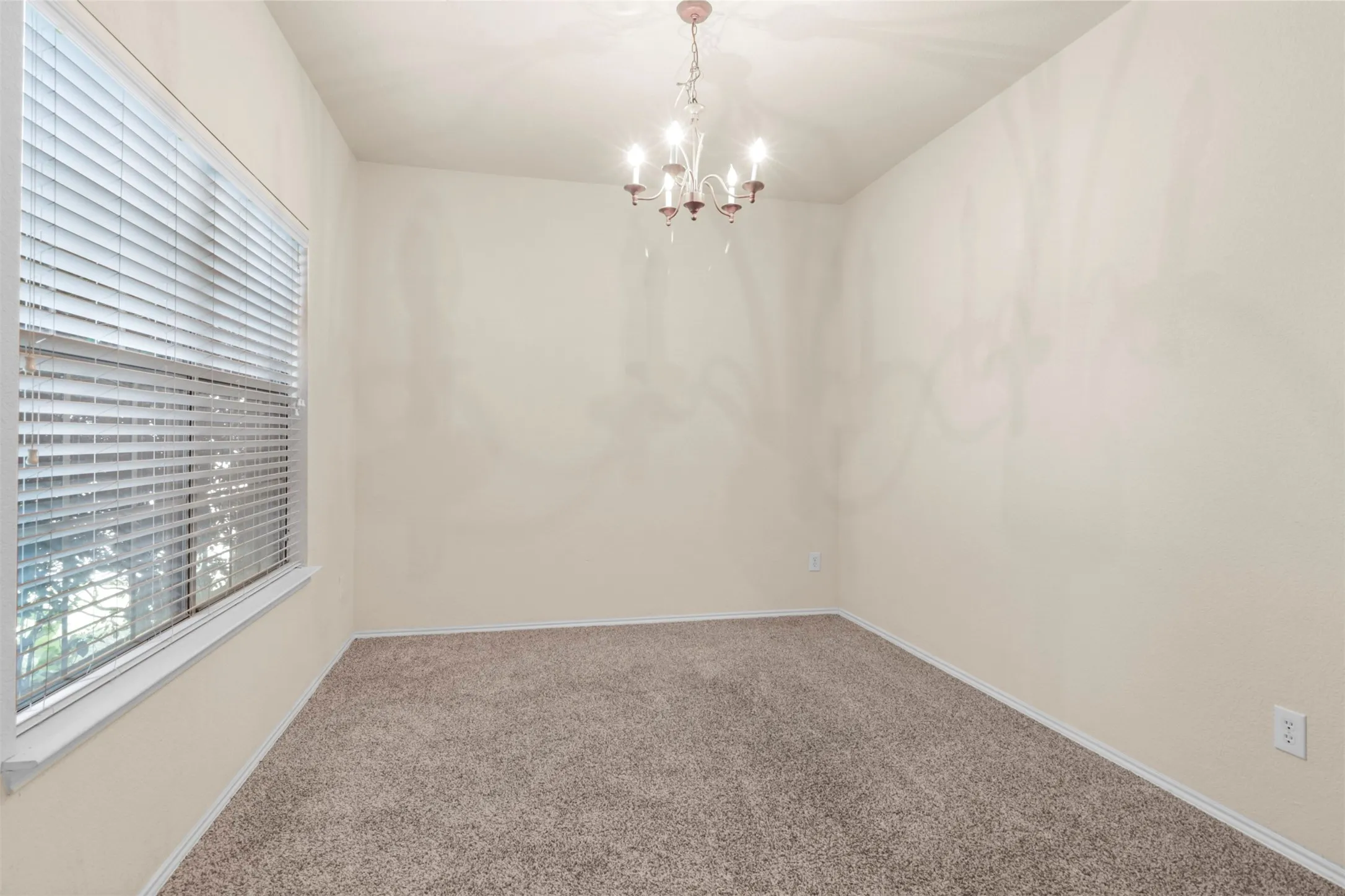 Single Family Residence For Sale in Collin County , 3325 Truman Street, Mc Kinney, Texas 75071, 4 Bedroom, 3 Bathroom, 2 Garage spaces, 2,709 Sqft, built in 2005, mls#21358197, Real Estate Agent in Mc Kinney, Homes For Sale in Collin county, Homes For Sale in Mc Kinney, Realtor in Mc Kinney Texas, Real Estate Brokerage Independent Realty Texas, Luminita Cordes Realtor