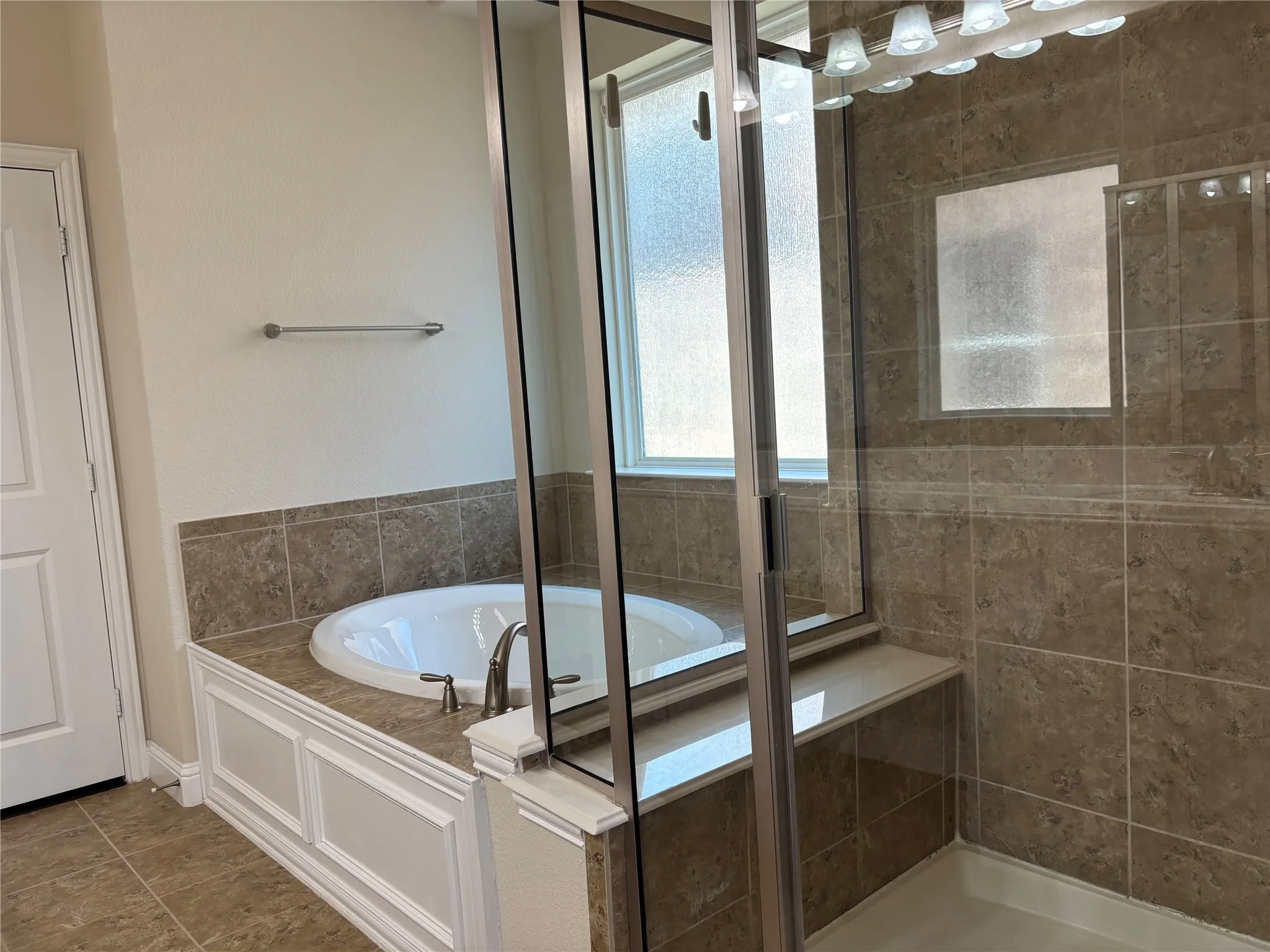 Single Family Residence For Rent in Collin County , 6117 Mickelson Way, Mc Kinney, Texas 75070, 4 Bedroom, 4 Bathroom, 2 Garage spaces, 3,367 Sqft, built in 2015, mls#21358436, Real Estate Agent in Mc Kinney, Homes For Rent in Collin county, Homes For Rent in Mc Kinney, Realtor in Mc Kinney Texas, Real Estate Brokerage Independent Realty Texas, Luminita Cordes Realtor