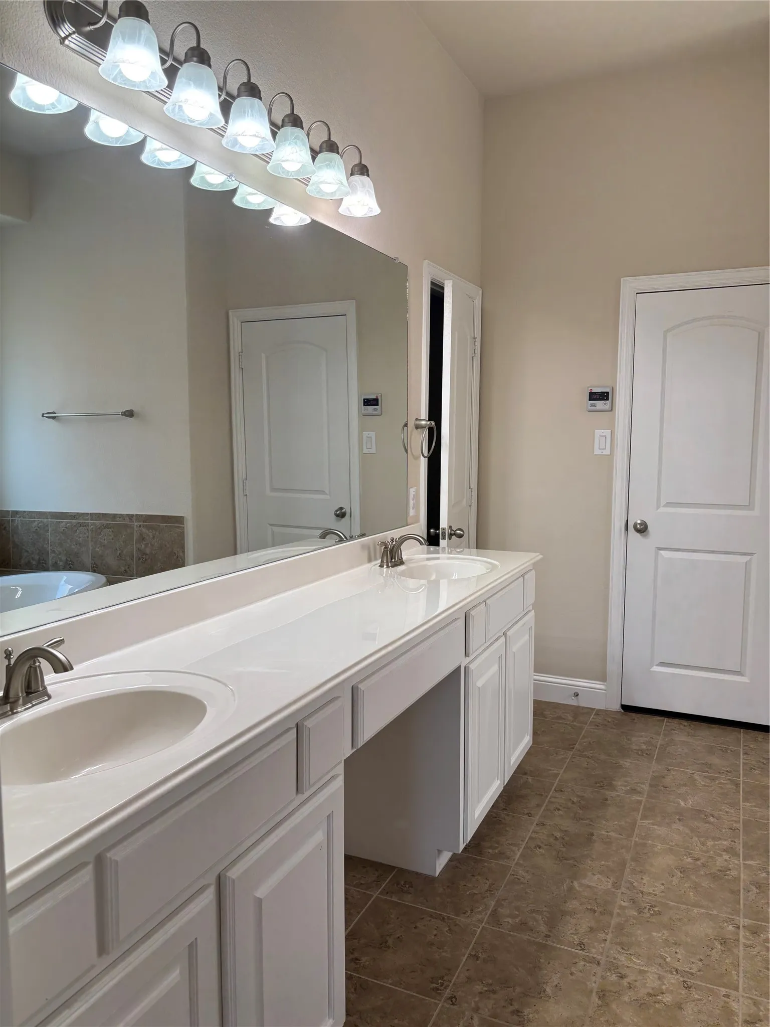 Single Family Residence For Rent in Collin County , 6117 Mickelson Way, Mc Kinney, Texas 75070, 4 Bedroom, 4 Bathroom, 2 Garage spaces, 3,367 Sqft, built in 2015, mls#21358436, Real Estate Agent in Mc Kinney, Homes For Rent in Collin county, Homes For Rent in Mc Kinney, Realtor in Mc Kinney Texas, Real Estate Brokerage Independent Realty Texas, Luminita Cordes Realtor