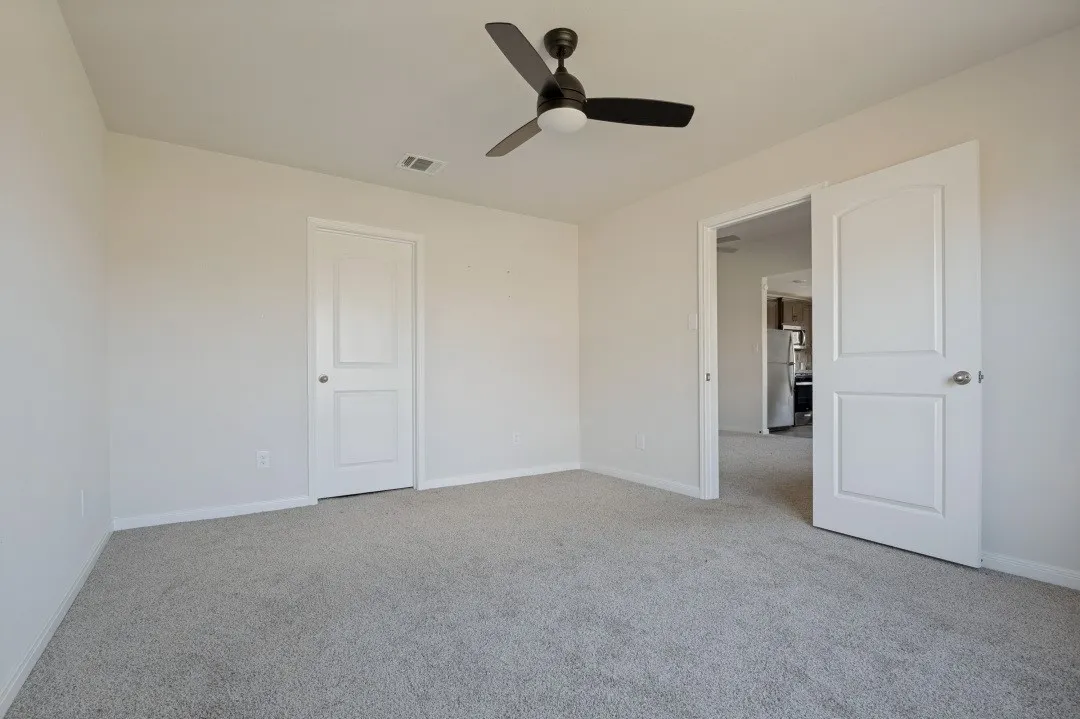 Single Family Residence For Sale in Ellis County , 305 Shaw Creek Boulevard, Ferris, Texas 75125, 3 Bedroom, 2 Bathroom, 2 Garage spaces, 1,391 Sqft, built in 2024, mls#21358307, Real Estate Agent in Ferris, Homes For Sale in Ellis county, Homes For Sale in Ferris, Realtor in Ferris Texas, Real Estate Brokerage Independent Realty Texas, Luminita Cordes Realtor