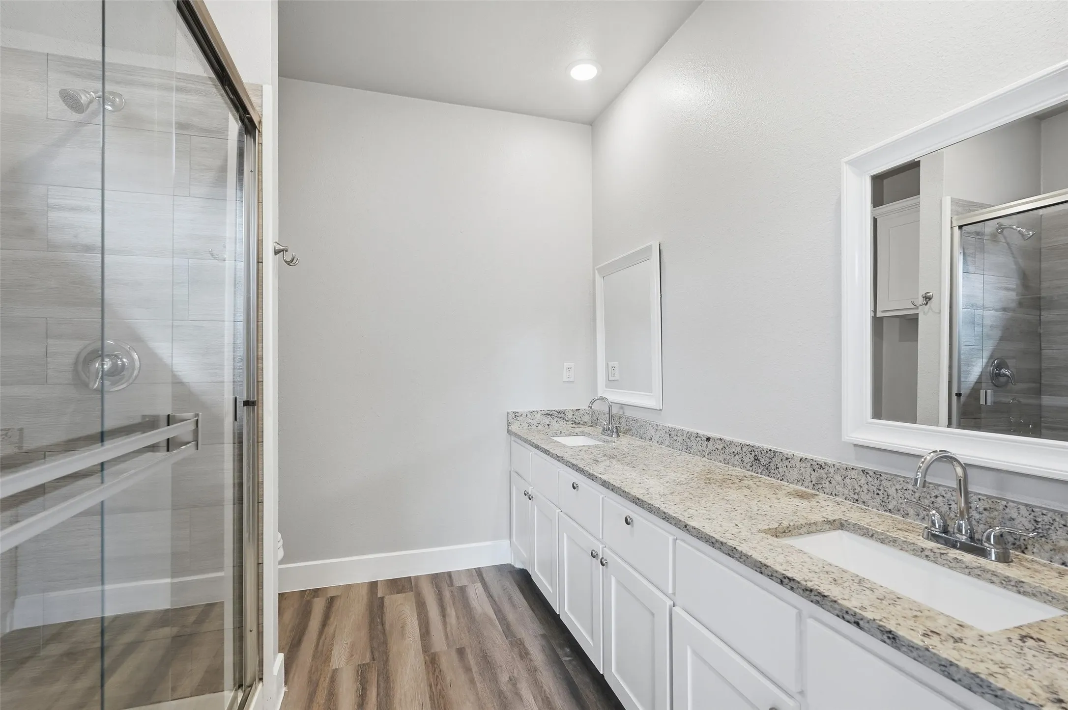 Single Family Residence For Rent in Hunt County , 4215 Oneal Street, Greenville, Texas 75401, 3 Bedroom, 2 Bathroom, 1 Garage spaces, 1,454 Sqft, built in 2021, mls#21358450, Real Estate Agent in Greenville, Homes For Rent in Hunt county, Homes For Rent in Greenville, Realtor in Greenville Texas, Real Estate Brokerage Independent Realty Texas, Luminita Cordes Realtor
