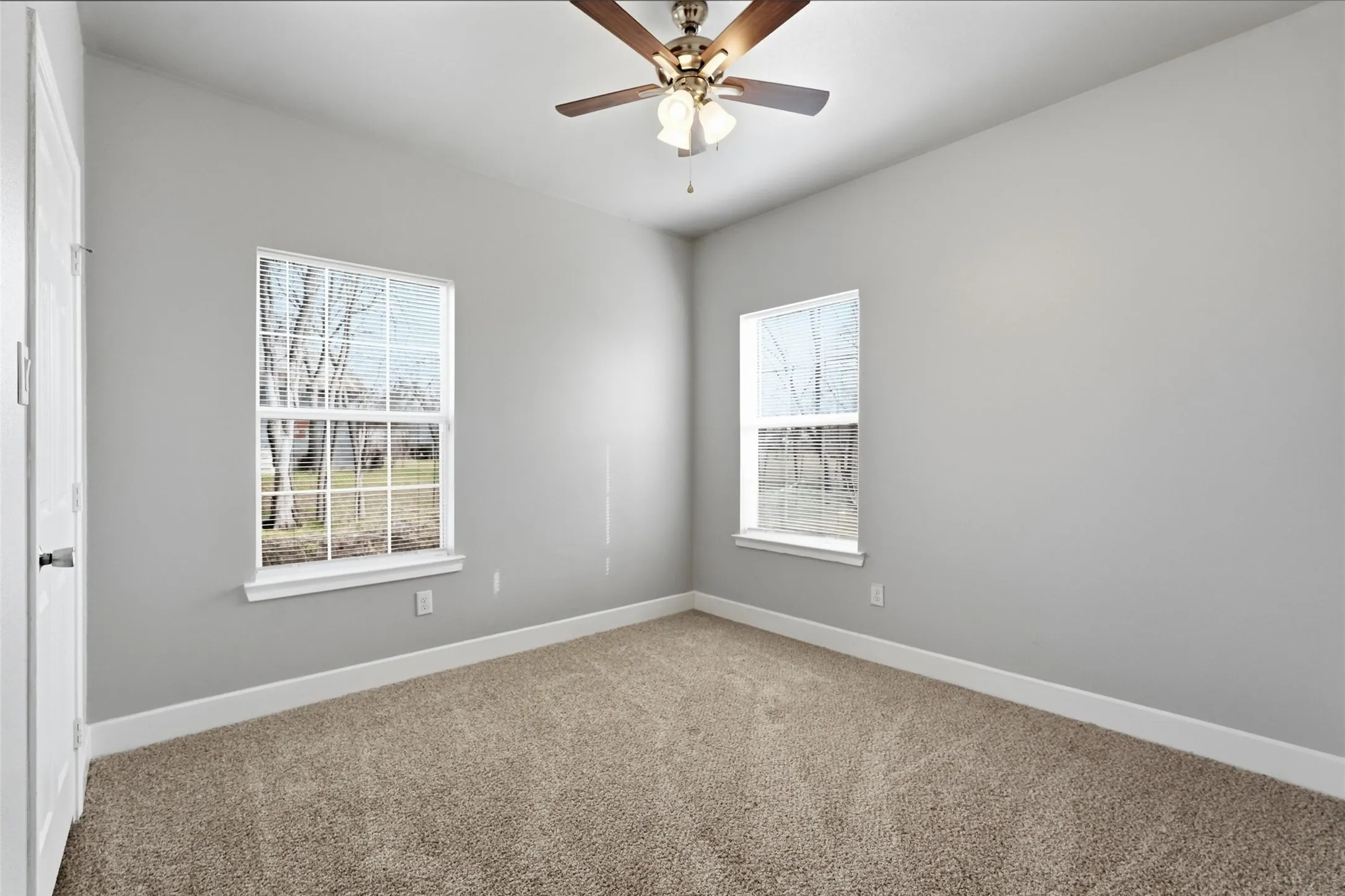 Single Family Residence For Rent in Hunt County , 4215 Oneal Street, Greenville, Texas 75401, 3 Bedroom, 2 Bathroom, 1 Garage spaces, 1,454 Sqft, built in 2021, mls#21358450, Real Estate Agent in Greenville, Homes For Rent in Hunt county, Homes For Rent in Greenville, Realtor in Greenville Texas, Real Estate Brokerage Independent Realty Texas, Luminita Cordes Realtor