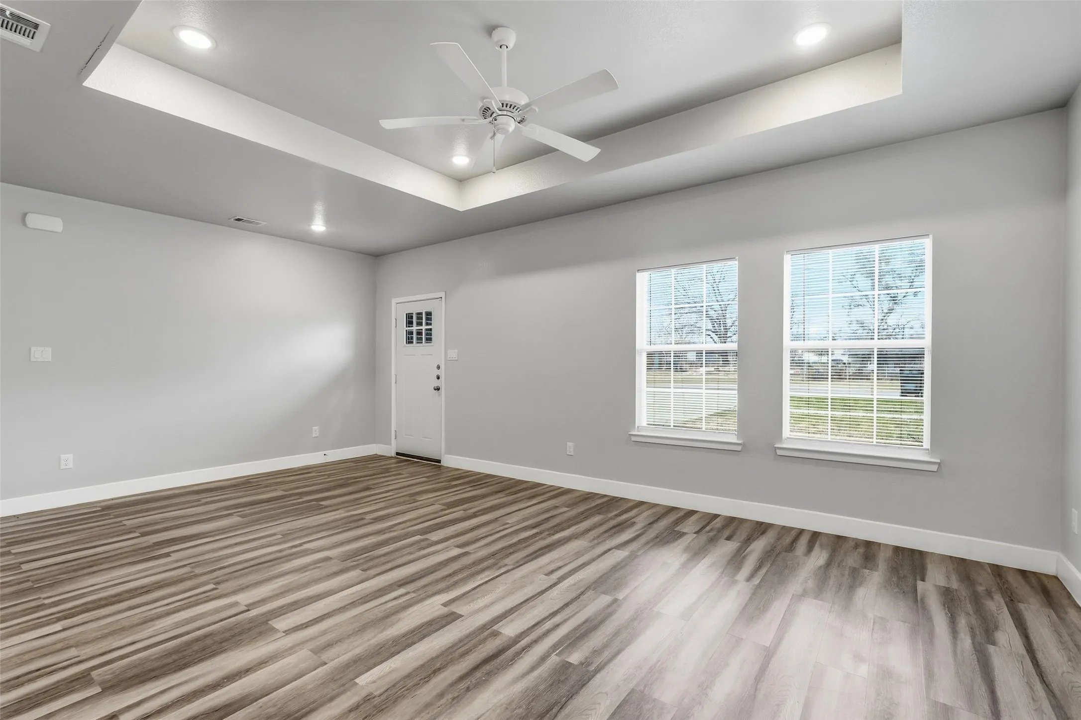 Single Family Residence For Rent in Hunt County , 4215 Oneal Street, Greenville, Texas 75401, 3 Bedroom, 2 Bathroom, 1 Garage spaces, 1,454 Sqft, built in 2021, mls#21358450, Real Estate Agent in Greenville, Homes For Rent in Hunt county, Homes For Rent in Greenville, Realtor in Greenville Texas, Real Estate Brokerage Independent Realty Texas, Luminita Cordes Realtor