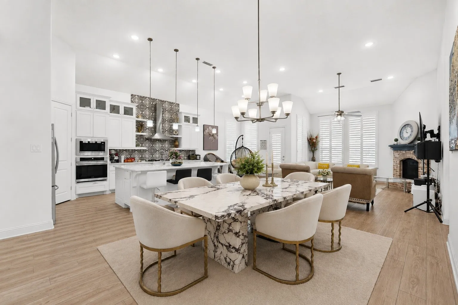Single Family Residence For Sale in Tarrant County , 7541 Pondview Lane, Fort Worth, Texas 76123, 4 Bedroom, 3 Bathroom, Garage spaces, 2,927 Sqft, built in 2018, mls#21358434, Real Estate Agent in Fort Worth, Homes For Sale in Tarrant county, Homes For Sale in Fort Worth, Realtor in Fort Worth Texas, Real Estate Brokerage Independent Realty Texas, Luminita Cordes Realtor