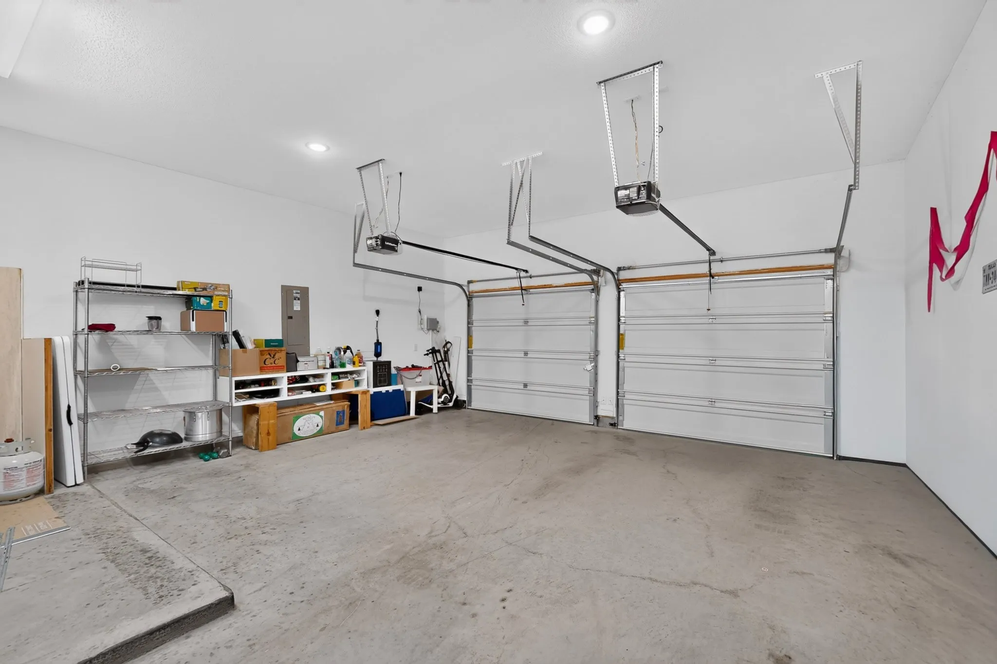 Single Family Residence For Sale in Tarrant County , 7541 Pondview Lane, Fort Worth, Texas 76123, 4 Bedroom, 3 Bathroom, Garage spaces, 2,927 Sqft, built in 2018, mls#21358434, Real Estate Agent in Fort Worth, Homes For Sale in Tarrant county, Homes For Sale in Fort Worth, Realtor in Fort Worth Texas, Real Estate Brokerage Independent Realty Texas, Luminita Cordes Realtor