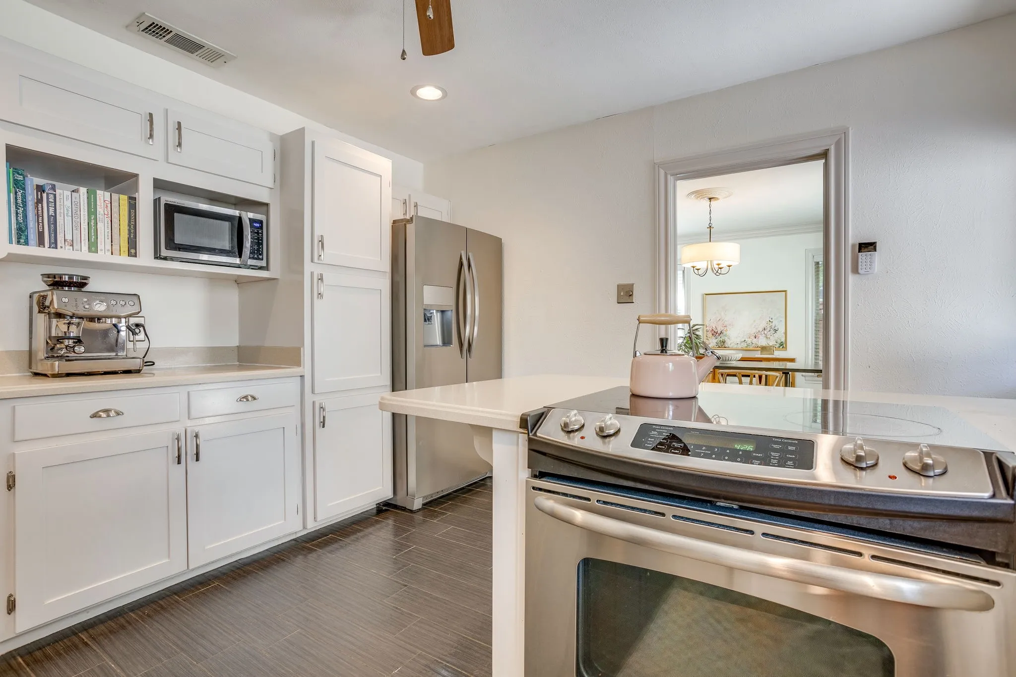 Single Family Residence For Sale in Tarrant County , 4200 Birchman Avenue, Fort Worth, Texas 76107, 3 Bedroom, 2 Bathroom, 2 Garage spaces, 1,572 Sqft, built in 1940, mls#21356788, Real Estate Agent in Fort Worth, Homes For Sale in Tarrant county, Homes For Sale in Fort Worth, Realtor in Fort Worth Texas, Real Estate Brokerage Independent Realty Texas, Luminita Cordes Realtor