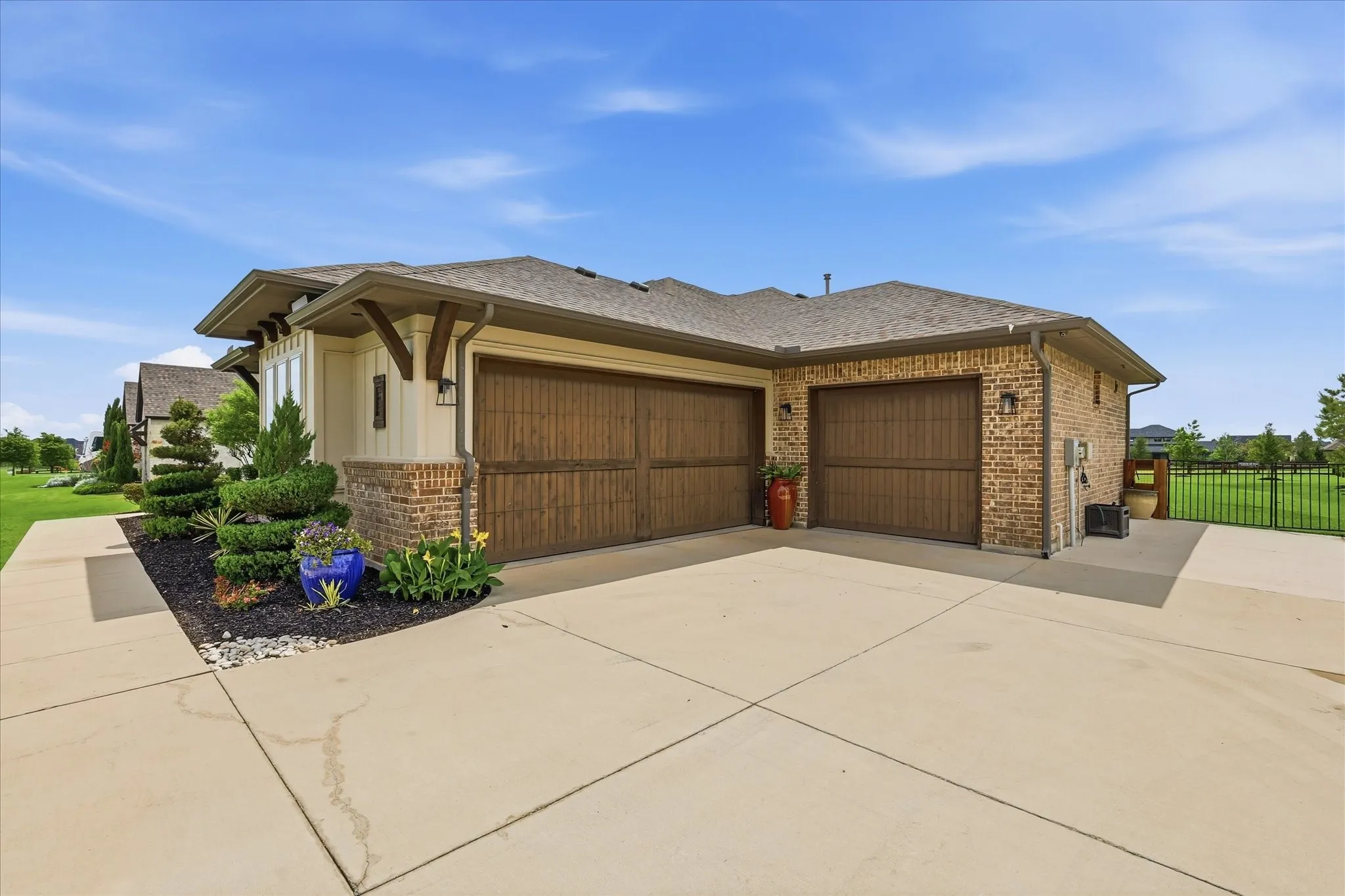 Single Family Residence For Sale in Denton County , 3249 Glenmore Avenue, Northlake, Texas 76247, 4 Bedroom, 3 Bathroom, 3 Garage spaces, 3,515 Sqft, built in 2018, mls#21355844, Real Estate Agent in Northlake, Homes For Sale in Denton county, Homes For Sale in Northlake, Realtor in Northlake Texas, Real Estate Brokerage Independent Realty Texas, Luminita Cordes Realtor
