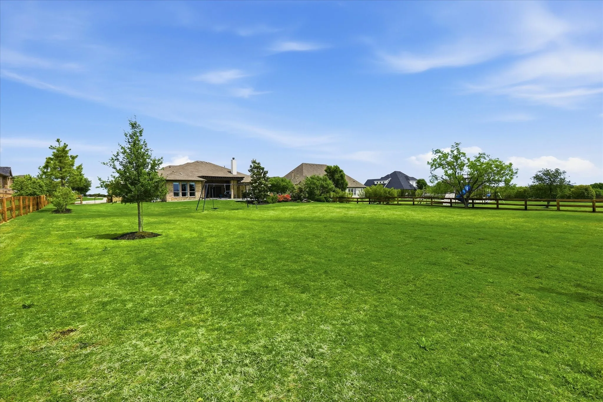 Single Family Residence For Sale in Denton County , 3249 Glenmore Avenue, Northlake, Texas 76247, 4 Bedroom, 3 Bathroom, 3 Garage spaces, 3,515 Sqft, built in 2018, mls#21355844, Real Estate Agent in Northlake, Homes For Sale in Denton county, Homes For Sale in Northlake, Realtor in Northlake Texas, Real Estate Brokerage Independent Realty Texas, Luminita Cordes Realtor