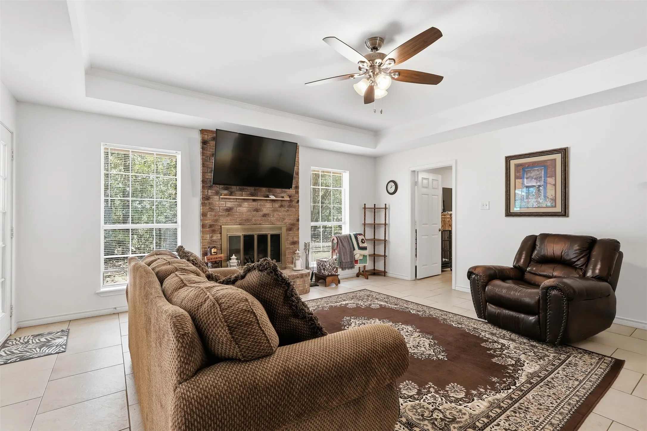 Single Family Residence For Sale in Wood County , 1343 Valleywood Trail, Holly Lake Ranch, Texas 75765, 3 Bedroom, 2 Bathroom, 2 Garage spaces, 1,694 Sqft, built in 1996, mls#21358226, Real Estate Agent in Holly Lake Ranch, Homes For Sale in Wood county, Homes For Sale in Holly Lake Ranch, Realtor in Holly Lake Ranch Texas, Real Estate Brokerage Independent Realty Texas, Luminita Cordes Realtor