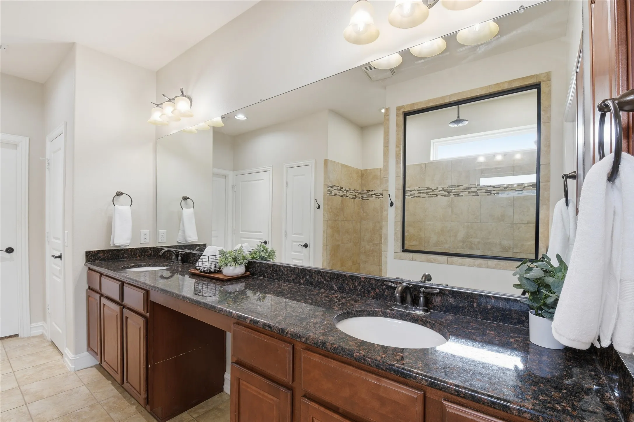 Dual vanities