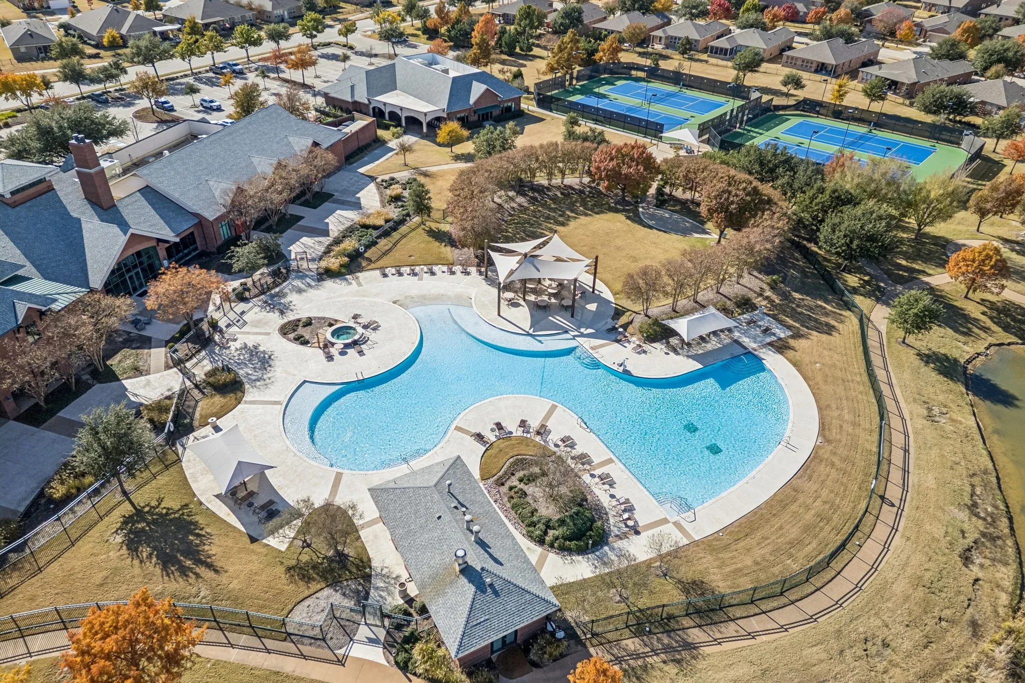 Single Family Residence For Sale in Denton County , 1728 Hacienda Heights Lane, Frisco, Texas 75036, 3 Bedroom, 3 Bathroom, 2 Garage spaces, 2,528 Sqft, built in 2013, mls#21358201, Real Estate Agent in Frisco, Homes For Sale in Denton county, Homes For Sale in Frisco, Realtor in Frisco Texas, Real Estate Brokerage Independent Realty Texas, Luminita Cordes Realtor