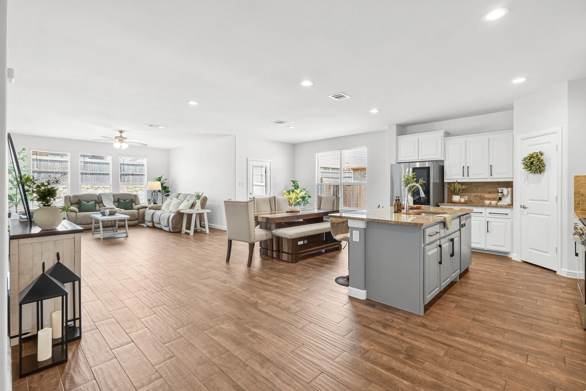 Single Family Residence For Sale in Denton County , 3507 Camden Creek Road, Krum, Texas 76249, 4 Bedroom, 2 Bathroom, 2 Garage spaces, 2,133 Sqft, built in 2020, mls#21358485, Real Estate Agent in Krum, Homes For Sale in Denton county, Homes For Sale in Krum, Realtor in Krum Texas, Real Estate Brokerage Independent Realty Texas, Luminita Cordes Realtor
