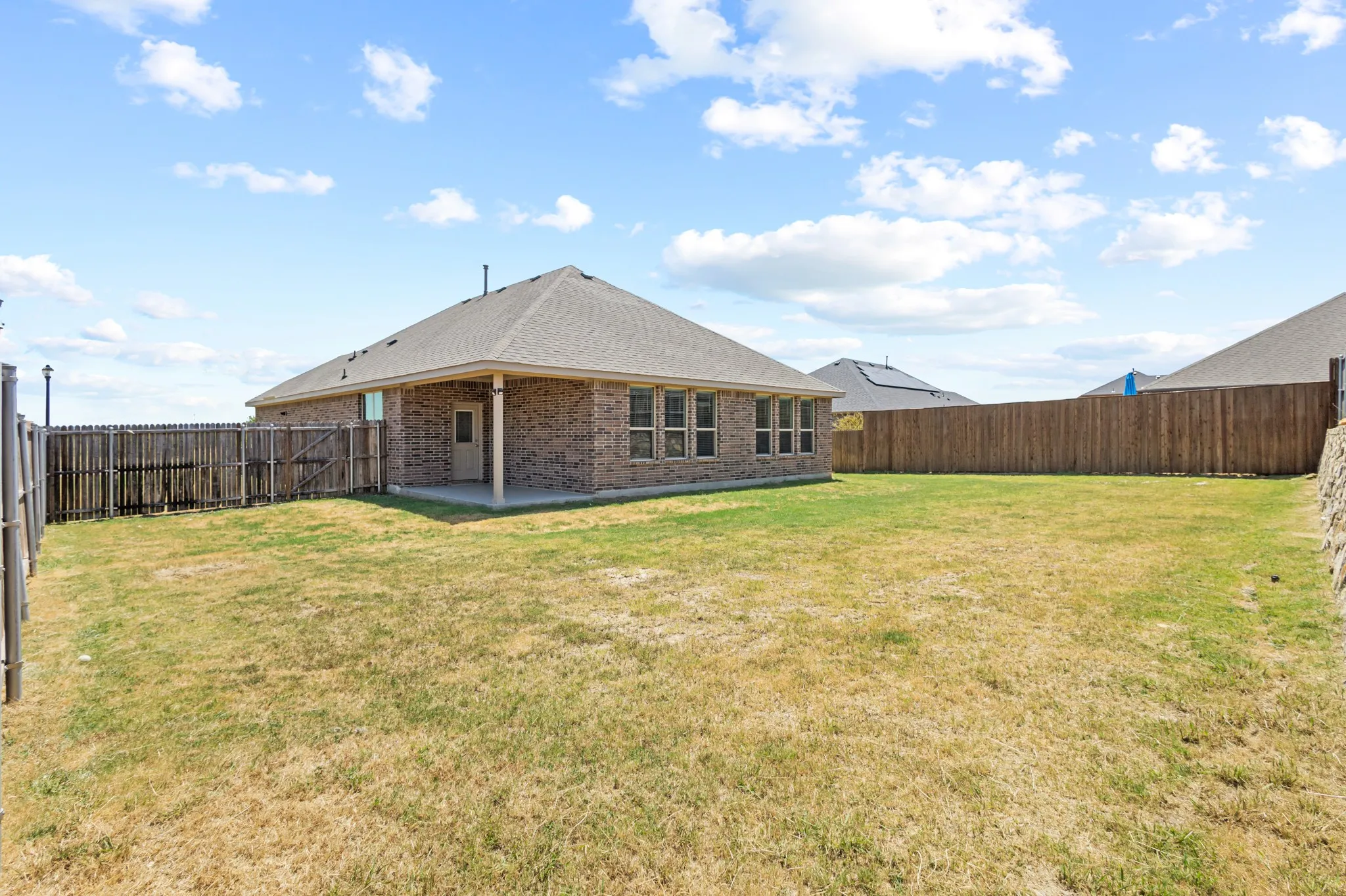 Single Family Residence For Sale in Denton County , 3507 Camden Creek Road, Krum, Texas 76249, 4 Bedroom, 2 Bathroom, 2 Garage spaces, 2,133 Sqft, built in 2020, mls#21358485, Real Estate Agent in Krum, Homes For Sale in Denton county, Homes For Sale in Krum, Realtor in Krum Texas, Real Estate Brokerage Independent Realty Texas, Luminita Cordes Realtor
