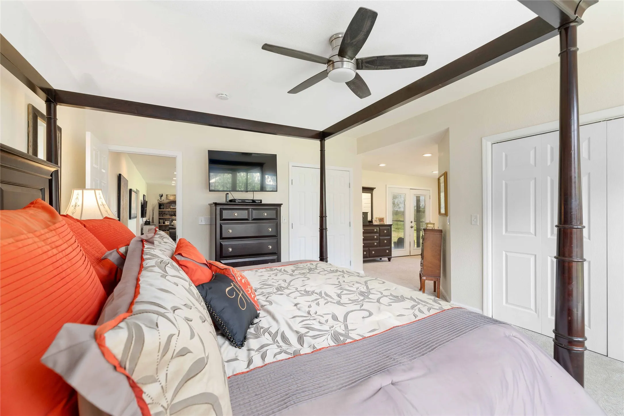 Single Family Residence For Sale in Brown County , 2620 Vine Street, Brownwood, Texas 76801, 3 Bedroom, 2 Bathroom, Garage spaces, 2,303 Sqft, built in 0, mls#21355114, Real Estate Agent in Brownwood, Homes For Sale in Brown county, Homes For Sale in Brownwood, Realtor in Brownwood Texas, Real Estate Brokerage Independent Realty Texas, Luminita Cordes Realtor