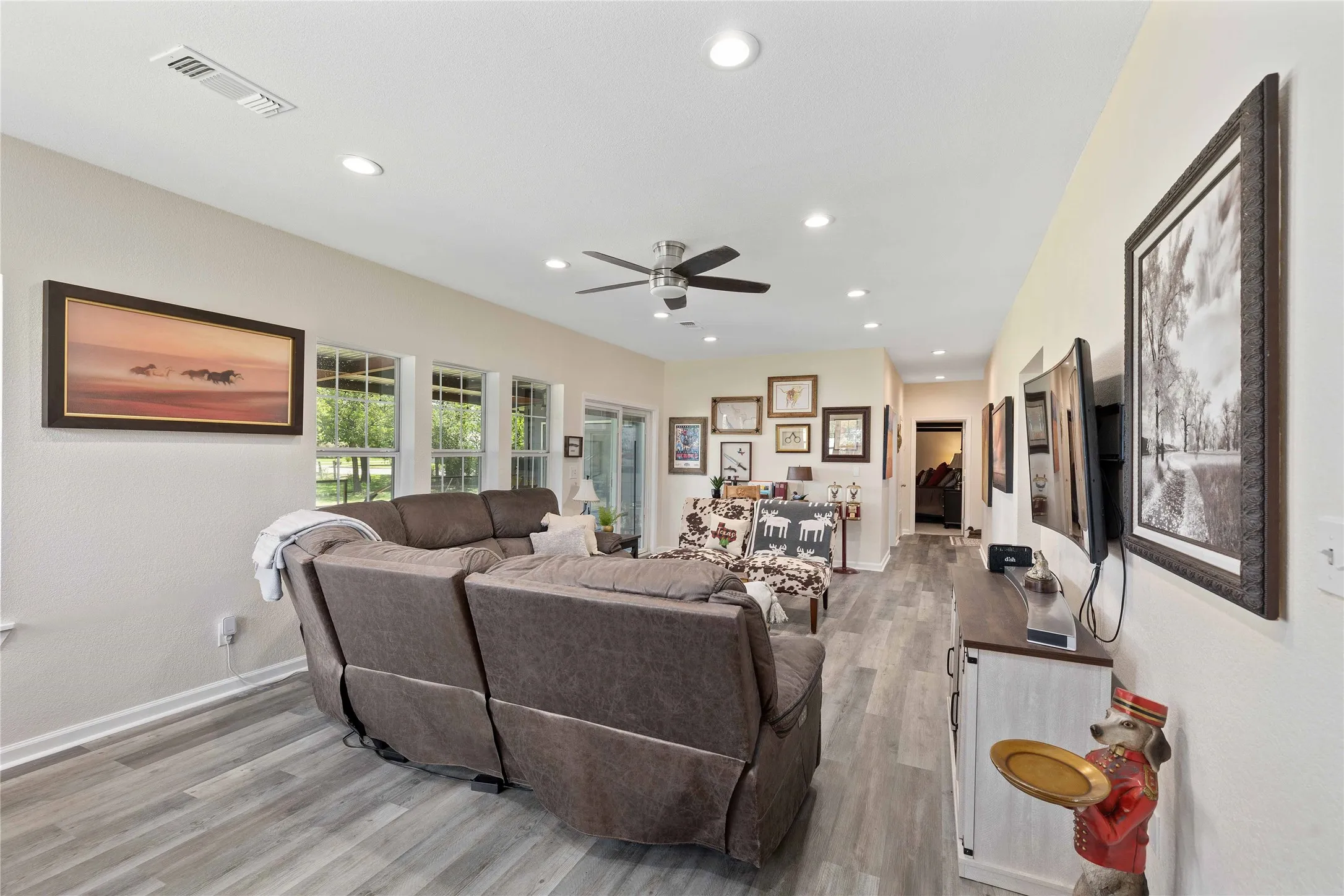 Single Family Residence For Sale in Brown County , 2620 Vine Street, Brownwood, Texas 76801, 3 Bedroom, 2 Bathroom, Garage spaces, 2,303 Sqft, built in 0, mls#21355114, Real Estate Agent in Brownwood, Homes For Sale in Brown county, Homes For Sale in Brownwood, Realtor in Brownwood Texas, Real Estate Brokerage Independent Realty Texas, Luminita Cordes Realtor