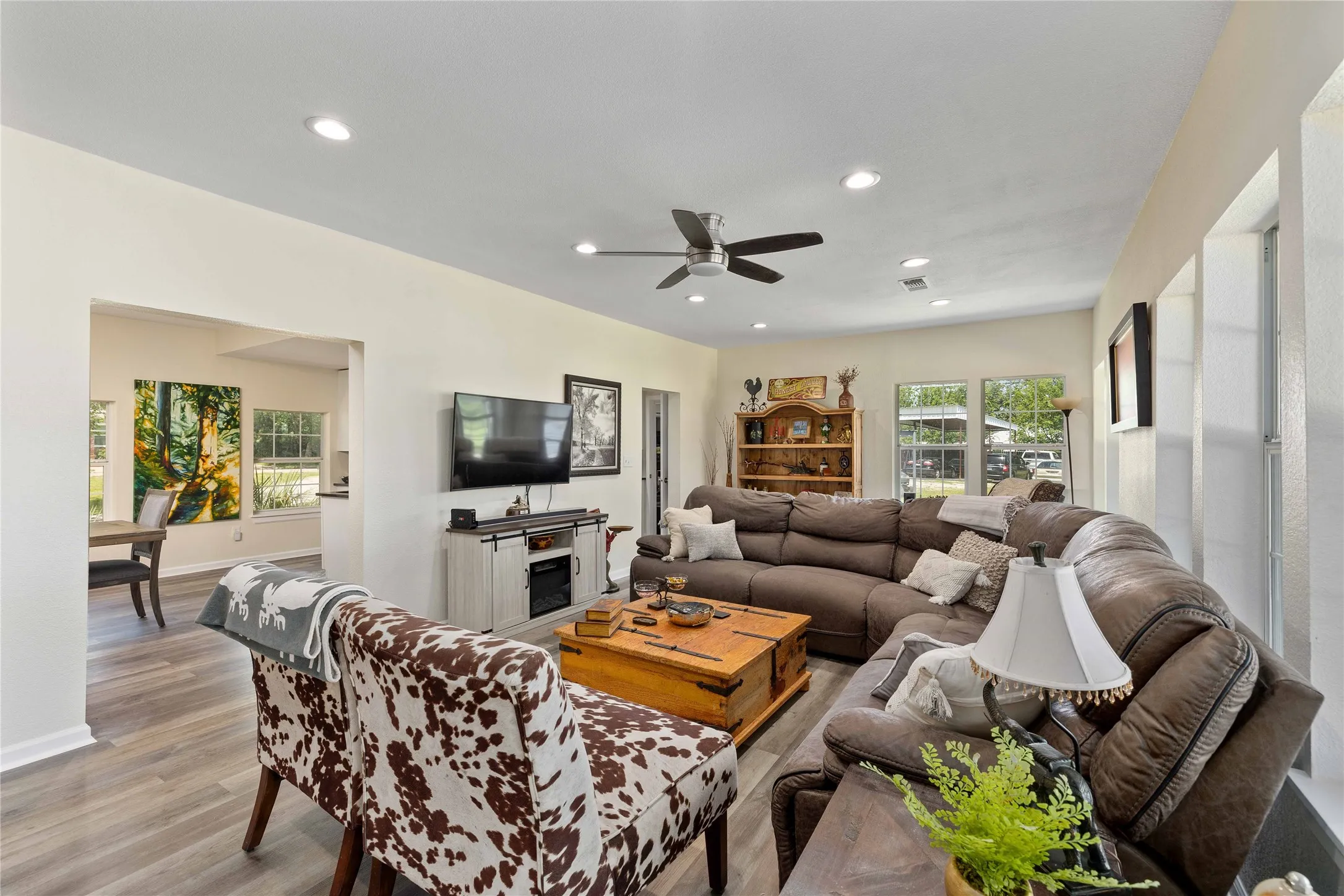 Single Family Residence For Sale in Brown County , 2620 Vine Street, Brownwood, Texas 76801, 3 Bedroom, 2 Bathroom, Garage spaces, 2,303 Sqft, built in 0, mls#21355114, Real Estate Agent in Brownwood, Homes For Sale in Brown county, Homes For Sale in Brownwood, Realtor in Brownwood Texas, Real Estate Brokerage Independent Realty Texas, Luminita Cordes Realtor