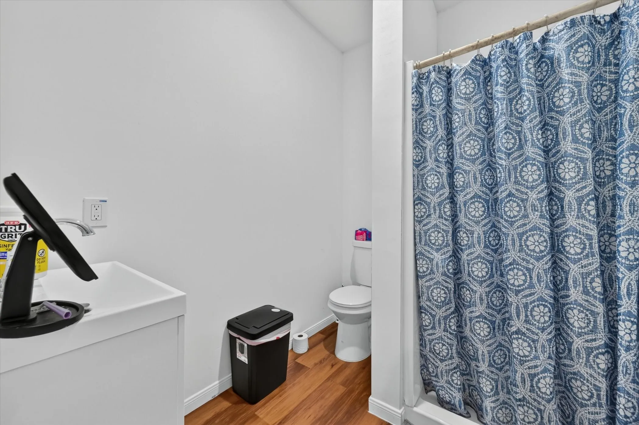 Triplex For Sale in Dallas County , 1938 El Paso Street, Grand Prairie, Texas 75051, 7 Bedroom, 5 Bathroom, Garage spaces, 3,303 Sqft, built in 1964, mls#21355102, Real Estate Agent in Grand Prairie, Homes For Sale in Dallas county, Homes For Sale in Grand Prairie, Realtor in Grand Prairie Texas, Real Estate Brokerage Independent Realty Texas, Luminita Cordes Realtor