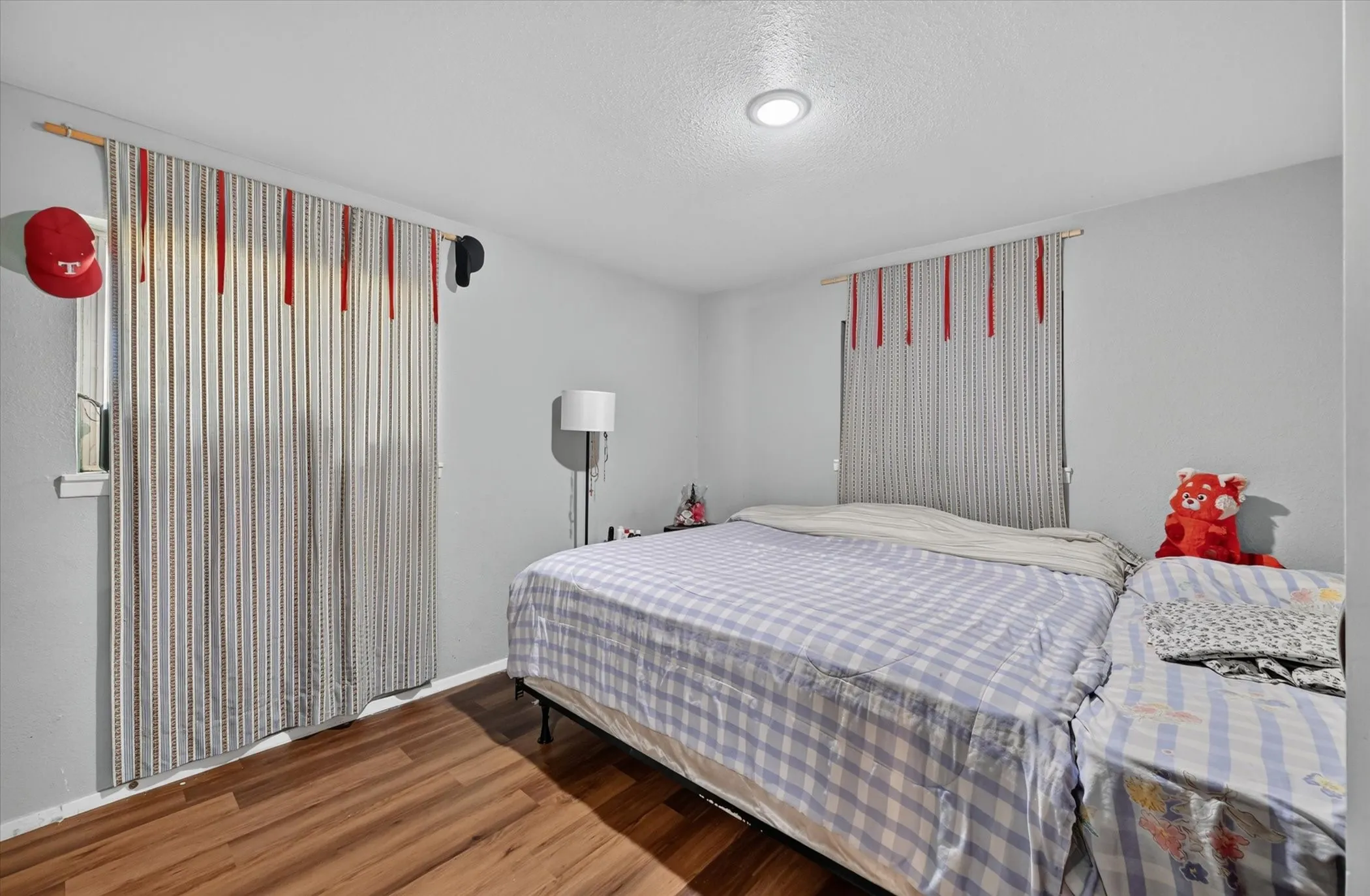 Triplex For Sale in Dallas County , 1938 El Paso Street, Grand Prairie, Texas 75051, 7 Bedroom, 5 Bathroom, Garage spaces, 3,303 Sqft, built in 1964, mls#21355102, Real Estate Agent in Grand Prairie, Homes For Sale in Dallas county, Homes For Sale in Grand Prairie, Realtor in Grand Prairie Texas, Real Estate Brokerage Independent Realty Texas, Luminita Cordes Realtor