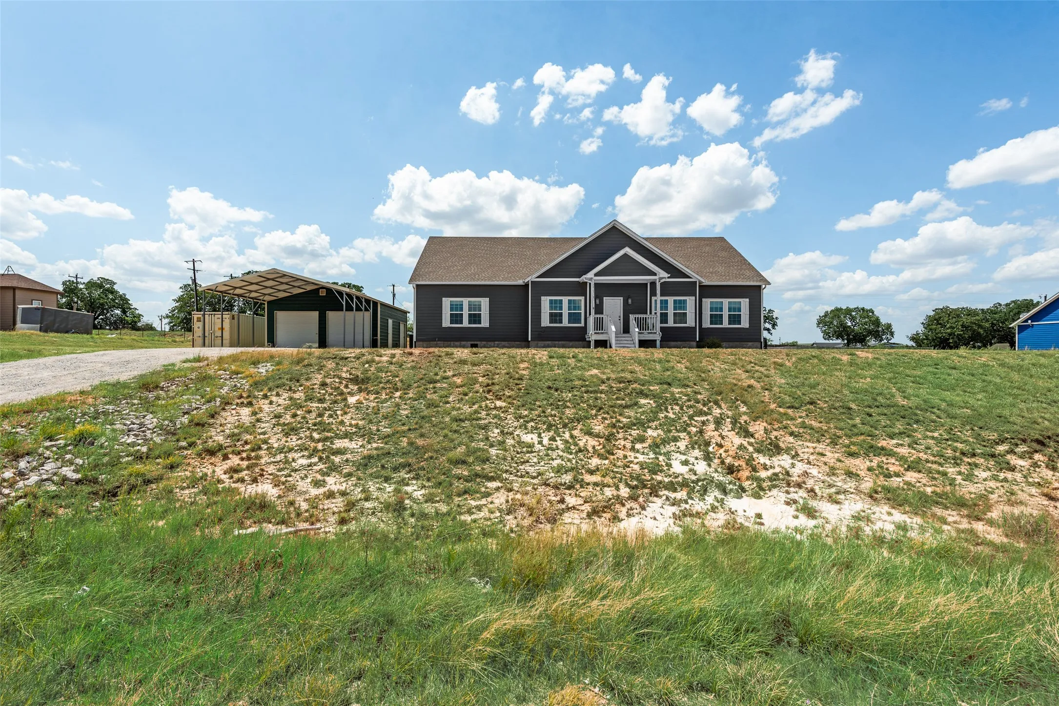 Single Family Residence For Sale in Wise County , 139 Quail Lane, Boyd, Texas 76023, 3 Bedroom, 2 Bathroom, 2 Garage spaces, 2,648 Sqft, built in 2019, mls#21358465, Real Estate Agent in Boyd, Homes For Sale in Wise county, Homes For Sale in Boyd, Realtor in Boyd Texas, Real Estate Brokerage Independent Realty Texas, Luminita Cordes Realtor