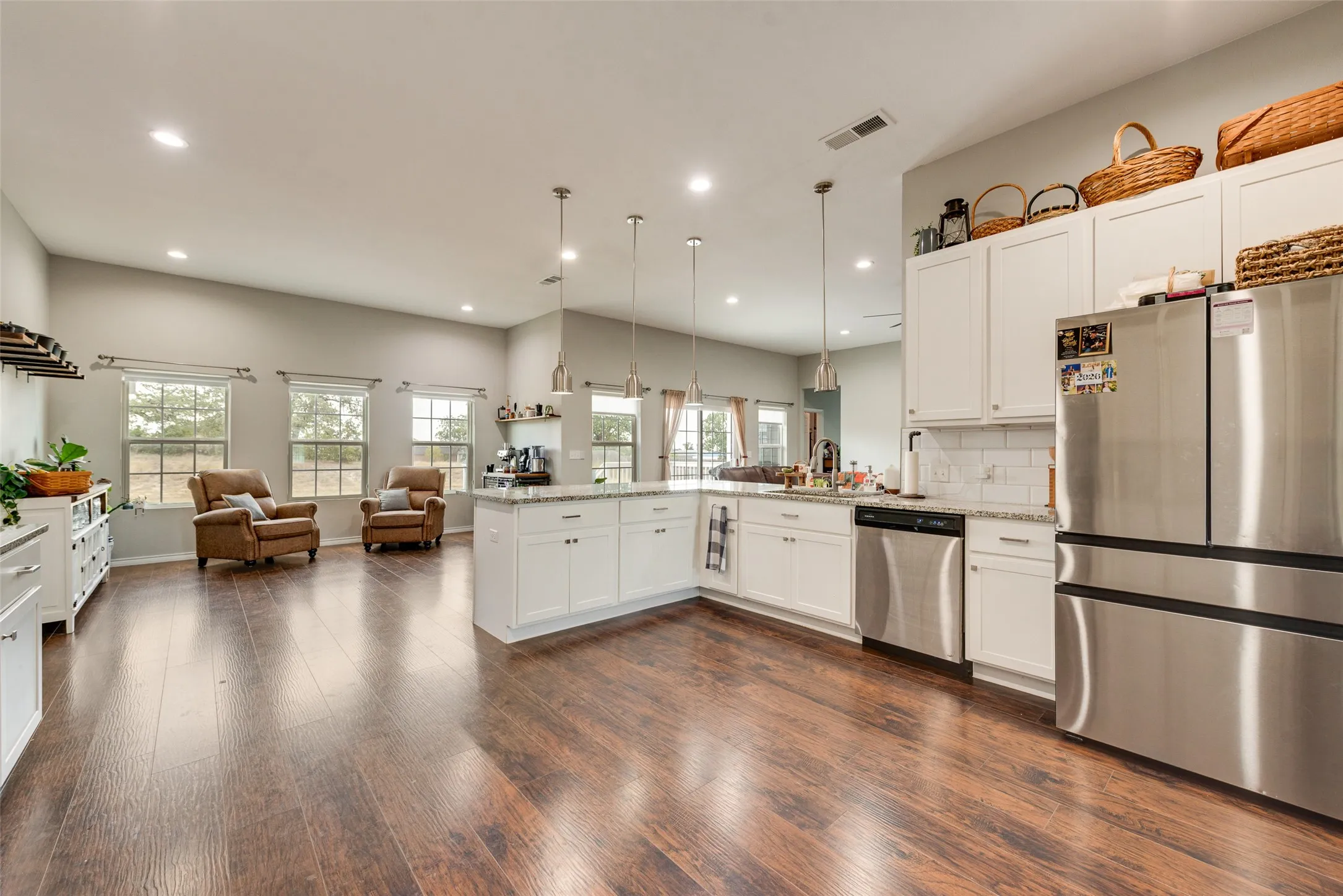 Single Family Residence For Sale in Wise County , 139 Quail Lane, Boyd, Texas 76023, 3 Bedroom, 2 Bathroom, 2 Garage spaces, 2,648 Sqft, built in 2019, mls#21358465, Real Estate Agent in Boyd, Homes For Sale in Wise county, Homes For Sale in Boyd, Realtor in Boyd Texas, Real Estate Brokerage Independent Realty Texas, Luminita Cordes Realtor