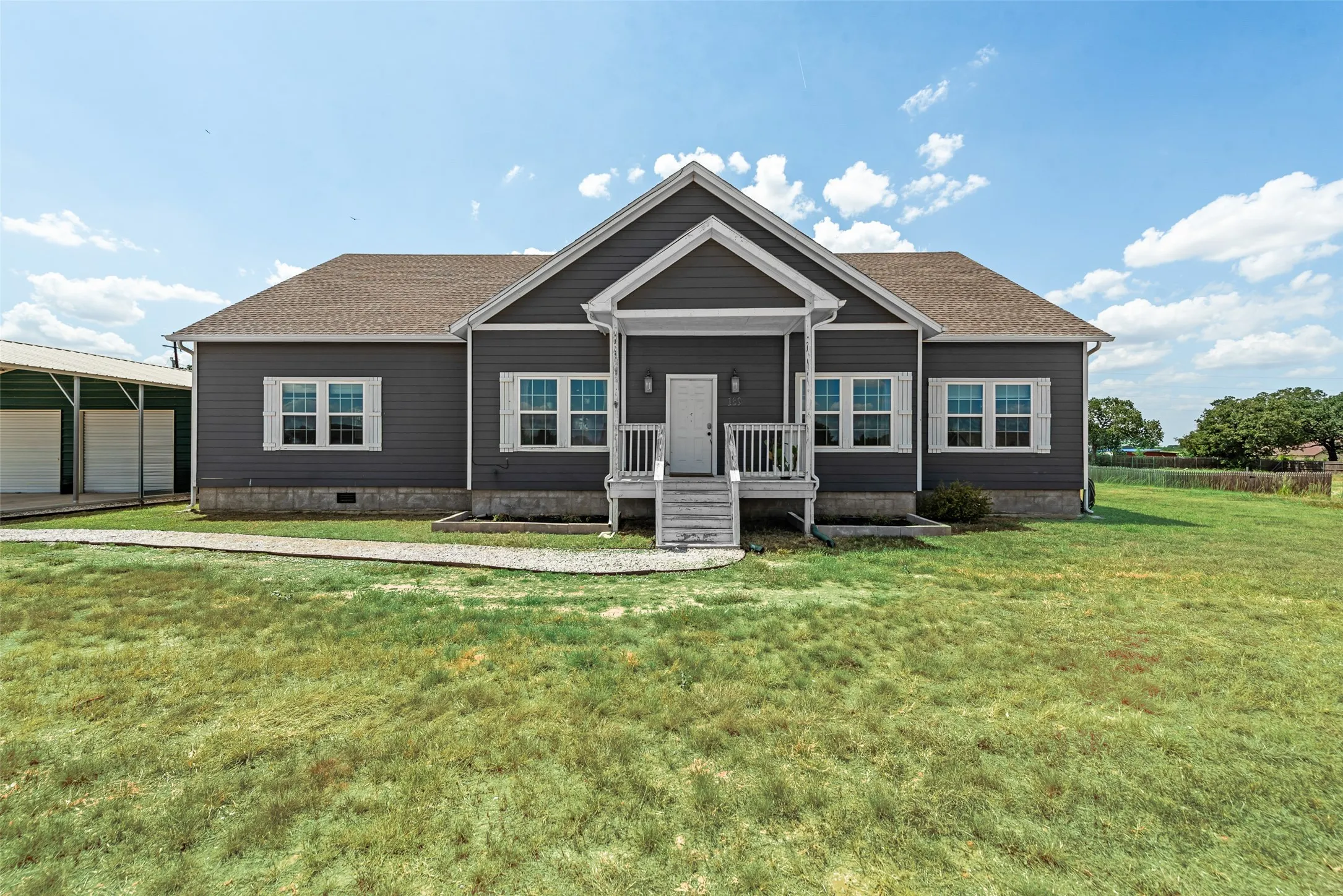 Single Family Residence For Sale in Wise County , 139 Quail Lane, Boyd, Texas 76023, 3 Bedroom, 2 Bathroom, 2 Garage spaces, 2,648 Sqft, built in 2019, mls#21358465, Real Estate Agent in Boyd, Homes For Sale in Wise county, Homes For Sale in Boyd, Realtor in Boyd Texas, Real Estate Brokerage Independent Realty Texas, Luminita Cordes Realtor