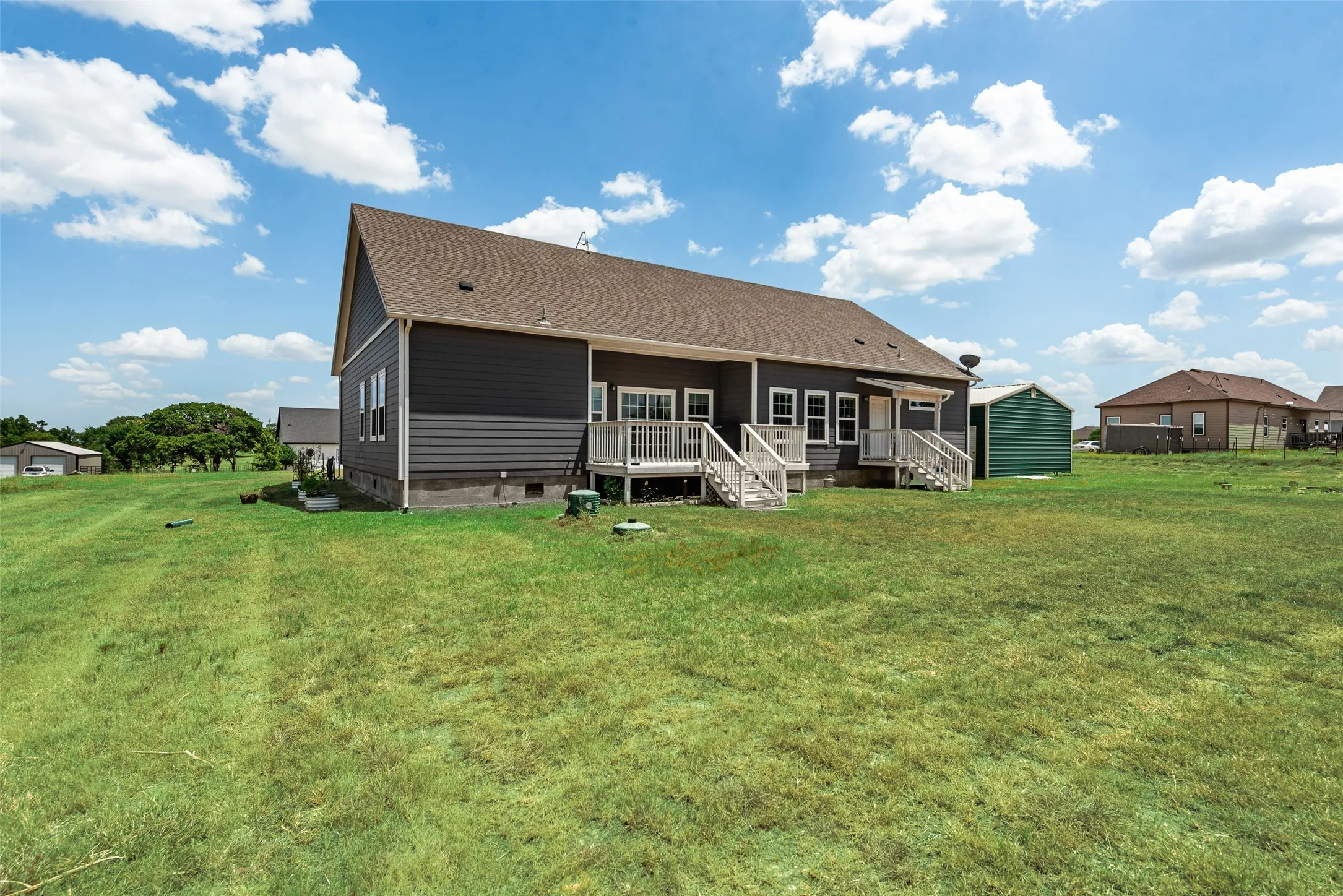 Single Family Residence For Sale in Wise County , 139 Quail Lane, Boyd, Texas 76023, 3 Bedroom, 2 Bathroom, 2 Garage spaces, 2,648 Sqft, built in 2019, mls#21358465, Real Estate Agent in Boyd, Homes For Sale in Wise county, Homes For Sale in Boyd, Realtor in Boyd Texas, Real Estate Brokerage Independent Realty Texas, Luminita Cordes Realtor