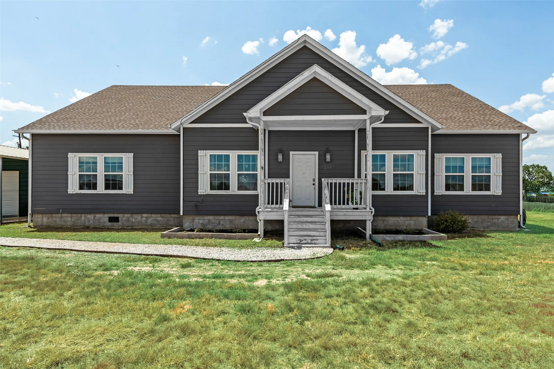 Single Family Residence For Sale in Wise County , 139 Quail Lane, Boyd, Texas 76023, 3 Bedroom, 2 Bathroom, 2 Garage spaces, 2,648 Sqft, built in 2019, mls#21358465, Real Estate Agent in Boyd, Homes For Sale in Wise county, Homes For Sale in Boyd, Realtor in Boyd Texas, Real Estate Brokerage Independent Realty Texas, Luminita Cordes Realtor