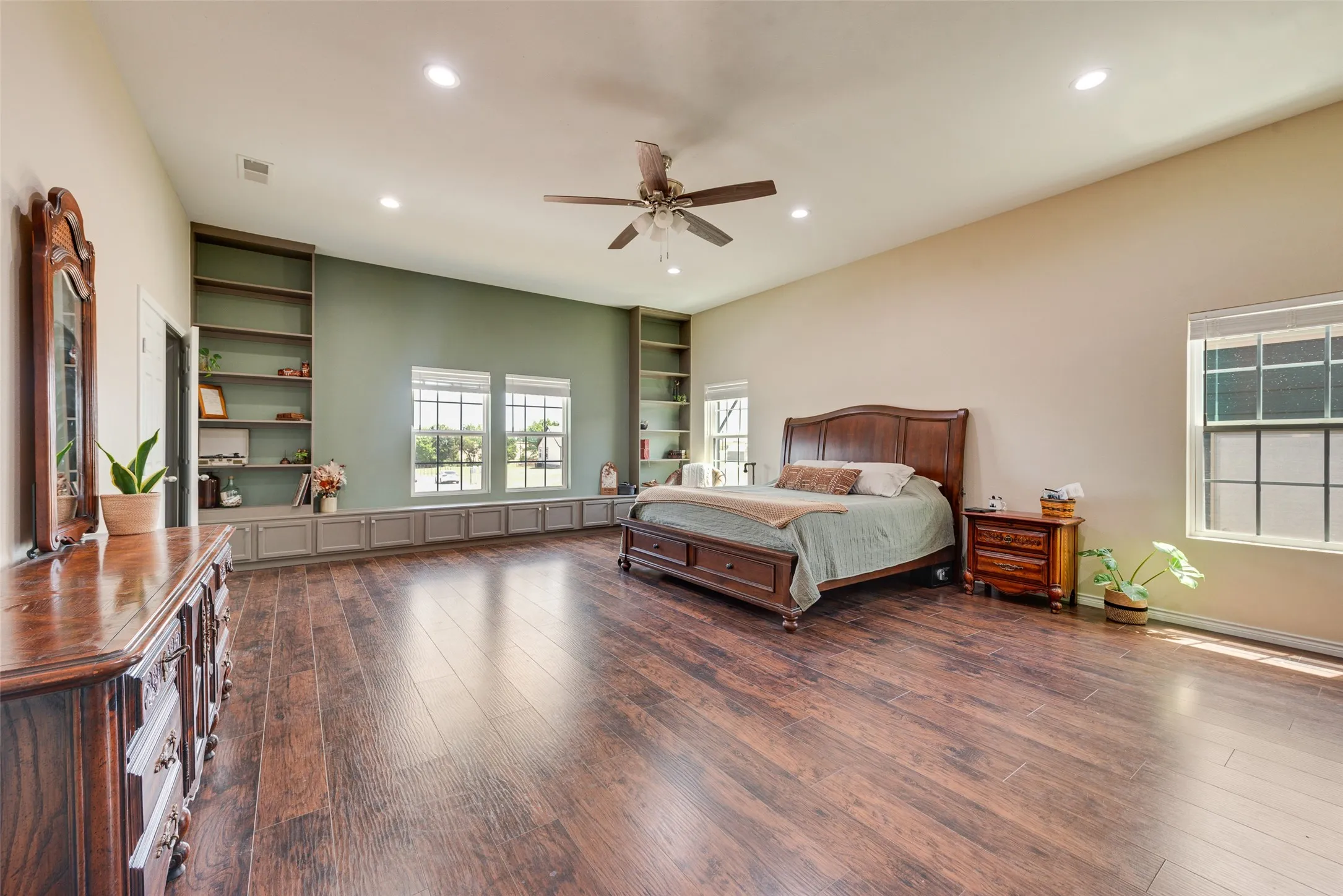 Single Family Residence For Sale in Wise County , 139 Quail Lane, Boyd, Texas 76023, 3 Bedroom, 2 Bathroom, 2 Garage spaces, 2,648 Sqft, built in 2019, mls#21358465, Real Estate Agent in Boyd, Homes For Sale in Wise county, Homes For Sale in Boyd, Realtor in Boyd Texas, Real Estate Brokerage Independent Realty Texas, Luminita Cordes Realtor