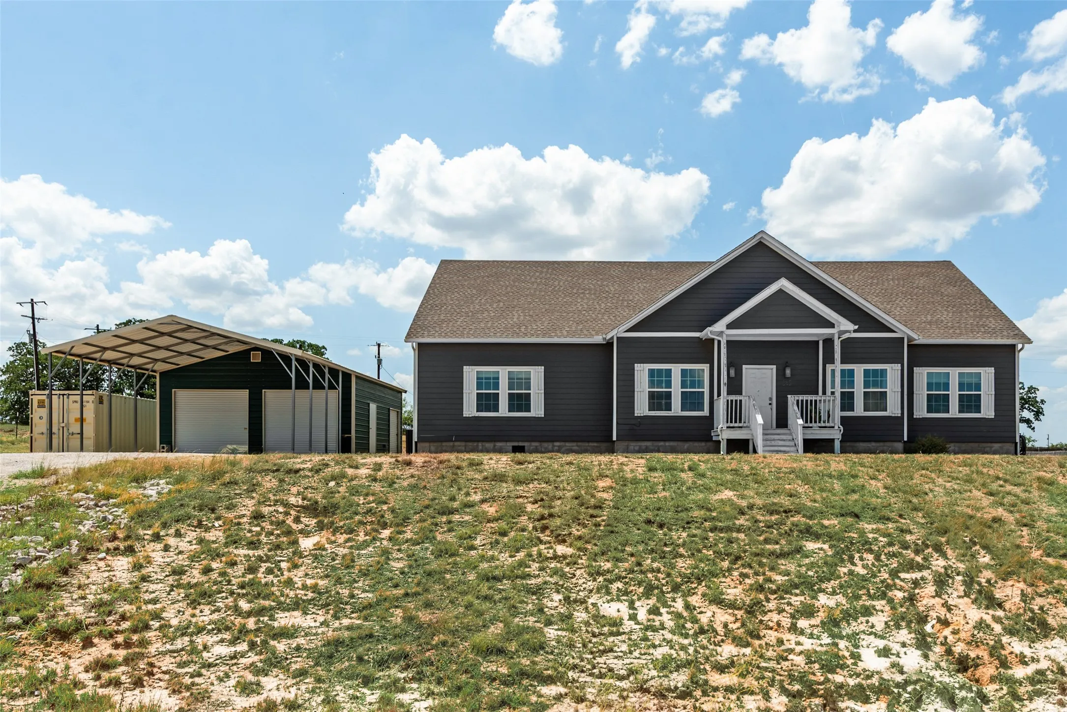 Single Family Residence For Sale in Wise County , 139 Quail Lane, Boyd, Texas 76023, 3 Bedroom, 2 Bathroom, 2 Garage spaces, 2,648 Sqft, built in 2019, mls#21358465, Real Estate Agent in Boyd, Homes For Sale in Wise county, Homes For Sale in Boyd, Realtor in Boyd Texas, Real Estate Brokerage Independent Realty Texas, Luminita Cordes Realtor
