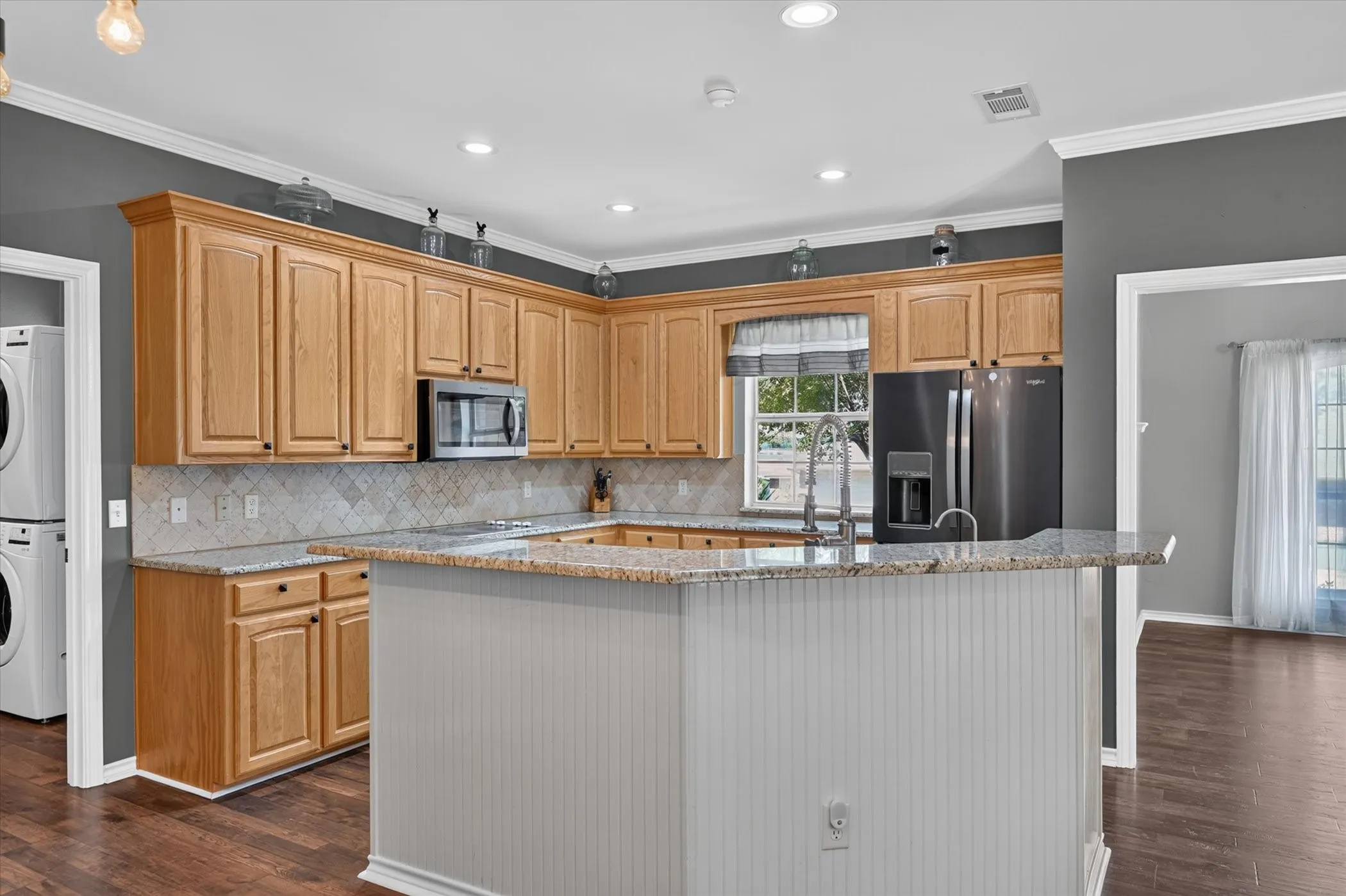 Single Family Residence For Sale in Denton County , 11071 Windjammer Drive, Frisco, Texas 75036, 3 Bedroom, 3 Bathroom, 3 Garage spaces, 2,652 Sqft, built in 1996, mls#21358511, Real Estate Agent in Frisco, Homes For Sale in Denton county, Homes For Sale in Frisco, Realtor in Frisco Texas, Real Estate Brokerage Independent Realty Texas, Luminita Cordes Realtor