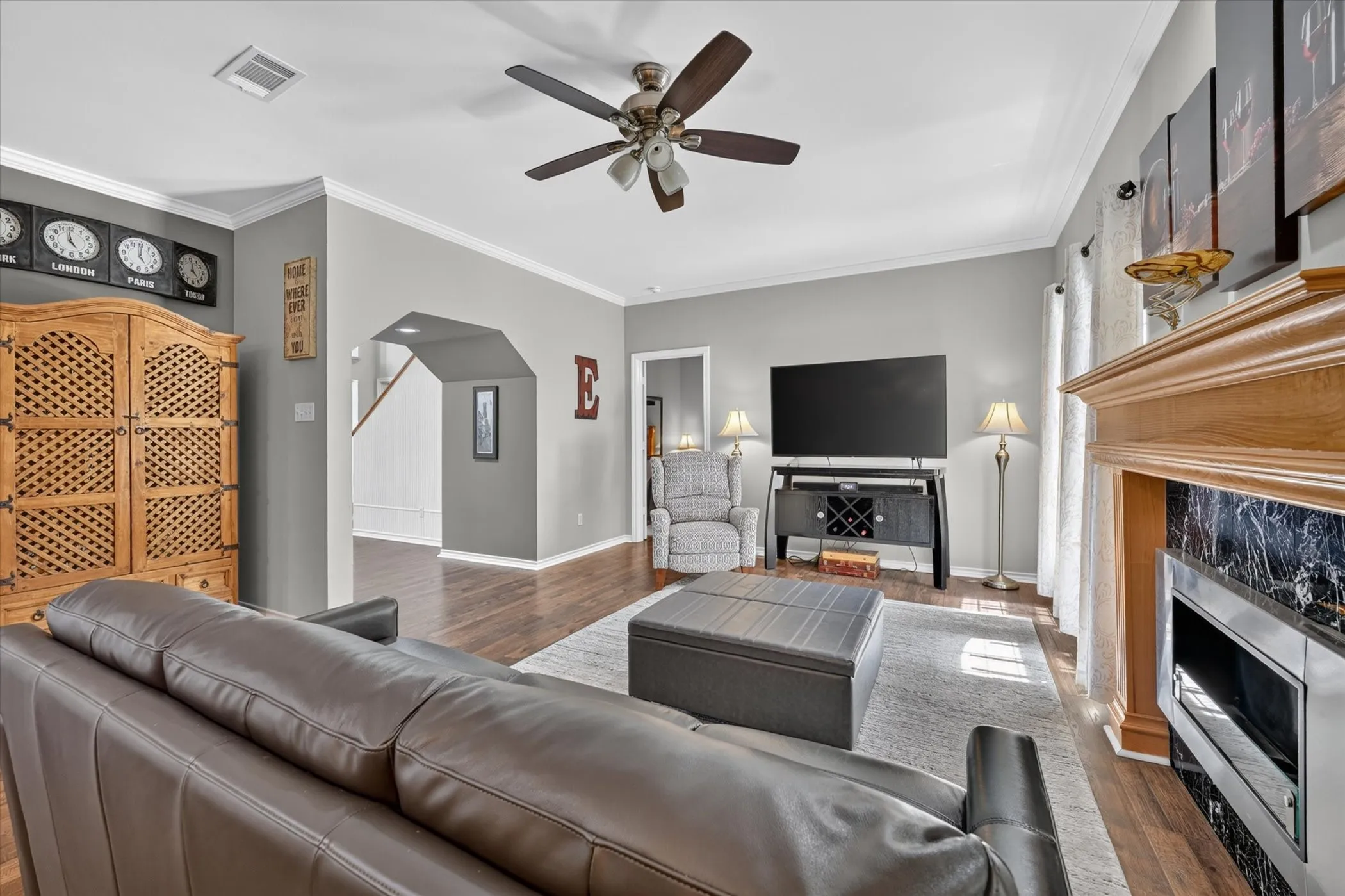 Single Family Residence For Sale in Denton County , 11071 Windjammer Drive, Frisco, Texas 75036, 3 Bedroom, 3 Bathroom, 3 Garage spaces, 2,652 Sqft, built in 1996, mls#21358511, Real Estate Agent in Frisco, Homes For Sale in Denton county, Homes For Sale in Frisco, Realtor in Frisco Texas, Real Estate Brokerage Independent Realty Texas, Luminita Cordes Realtor