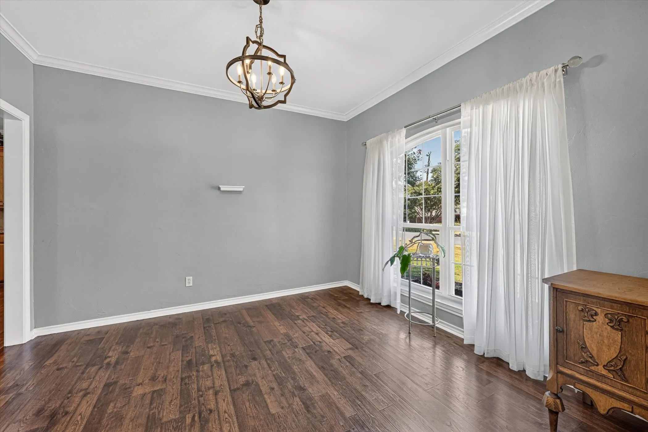 Single Family Residence For Sale in Denton County , 11071 Windjammer Drive, Frisco, Texas 75036, 3 Bedroom, 3 Bathroom, 3 Garage spaces, 2,652 Sqft, built in 1996, mls#21358511, Real Estate Agent in Frisco, Homes For Sale in Denton county, Homes For Sale in Frisco, Realtor in Frisco Texas, Real Estate Brokerage Independent Realty Texas, Luminita Cordes Realtor