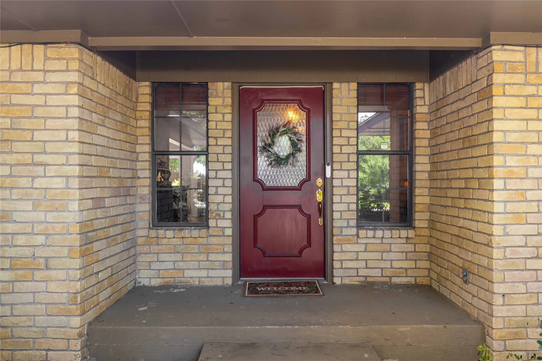 Single Family Residence For Sale in Brown County , 15 Canyon Creek Drive, Brownwood, Texas 76801, 3 Bedroom, 3 Bathroom, 2 Garage spaces, 3,239 Sqft, built in 1977, mls#21358277, Real Estate Agent in Brownwood, Homes For Sale in Brown county, Homes For Sale in Brownwood, Realtor in Brownwood Texas, Real Estate Brokerage Independent Realty Texas, Luminita Cordes Realtor