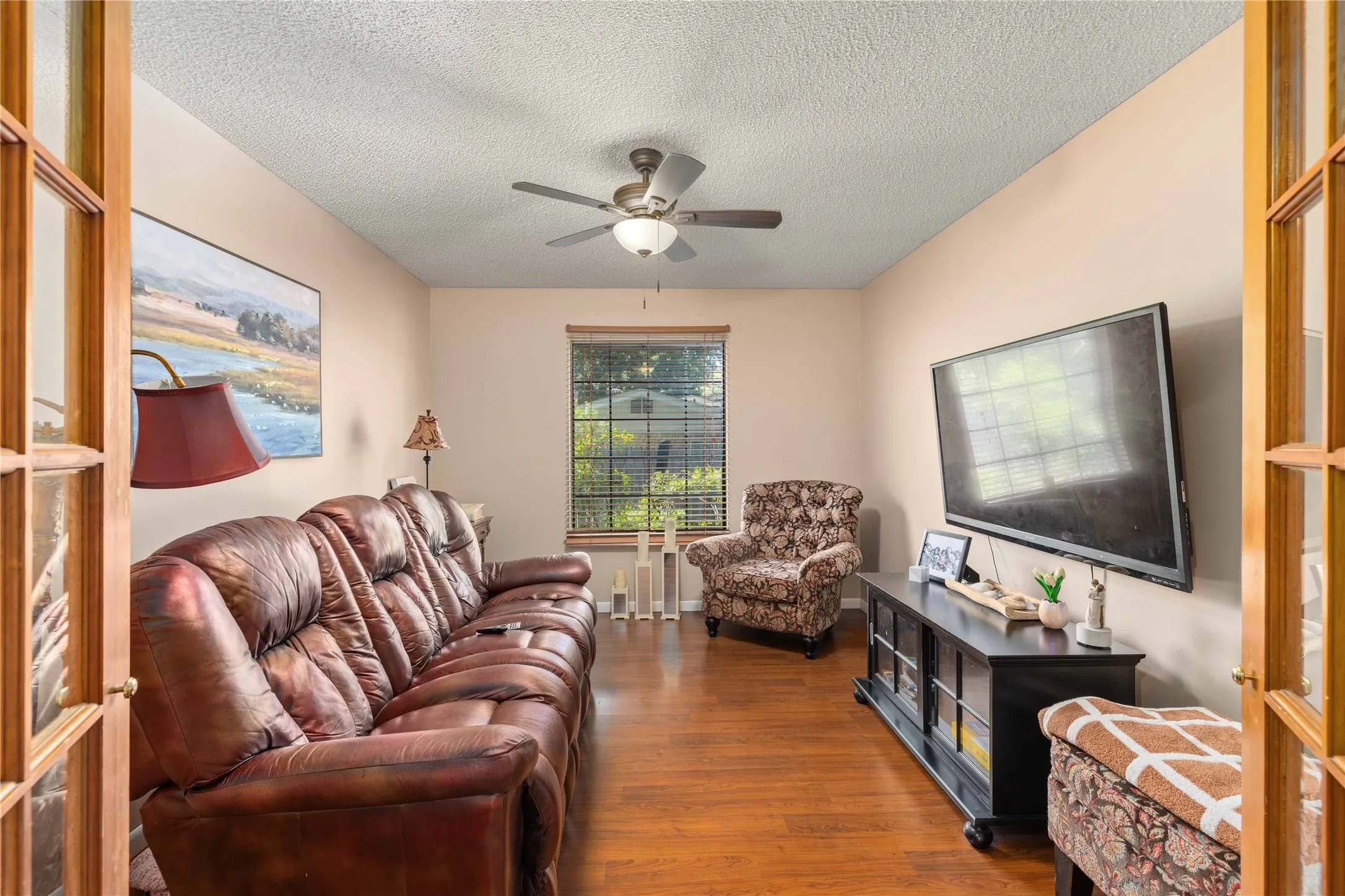 Single Family Residence For Sale in Brown County , 15 Canyon Creek Drive, Brownwood, Texas 76801, 3 Bedroom, 3 Bathroom, 2 Garage spaces, 3,239 Sqft, built in 1977, mls#21358277, Real Estate Agent in Brownwood, Homes For Sale in Brown county, Homes For Sale in Brownwood, Realtor in Brownwood Texas, Real Estate Brokerage Independent Realty Texas, Luminita Cordes Realtor