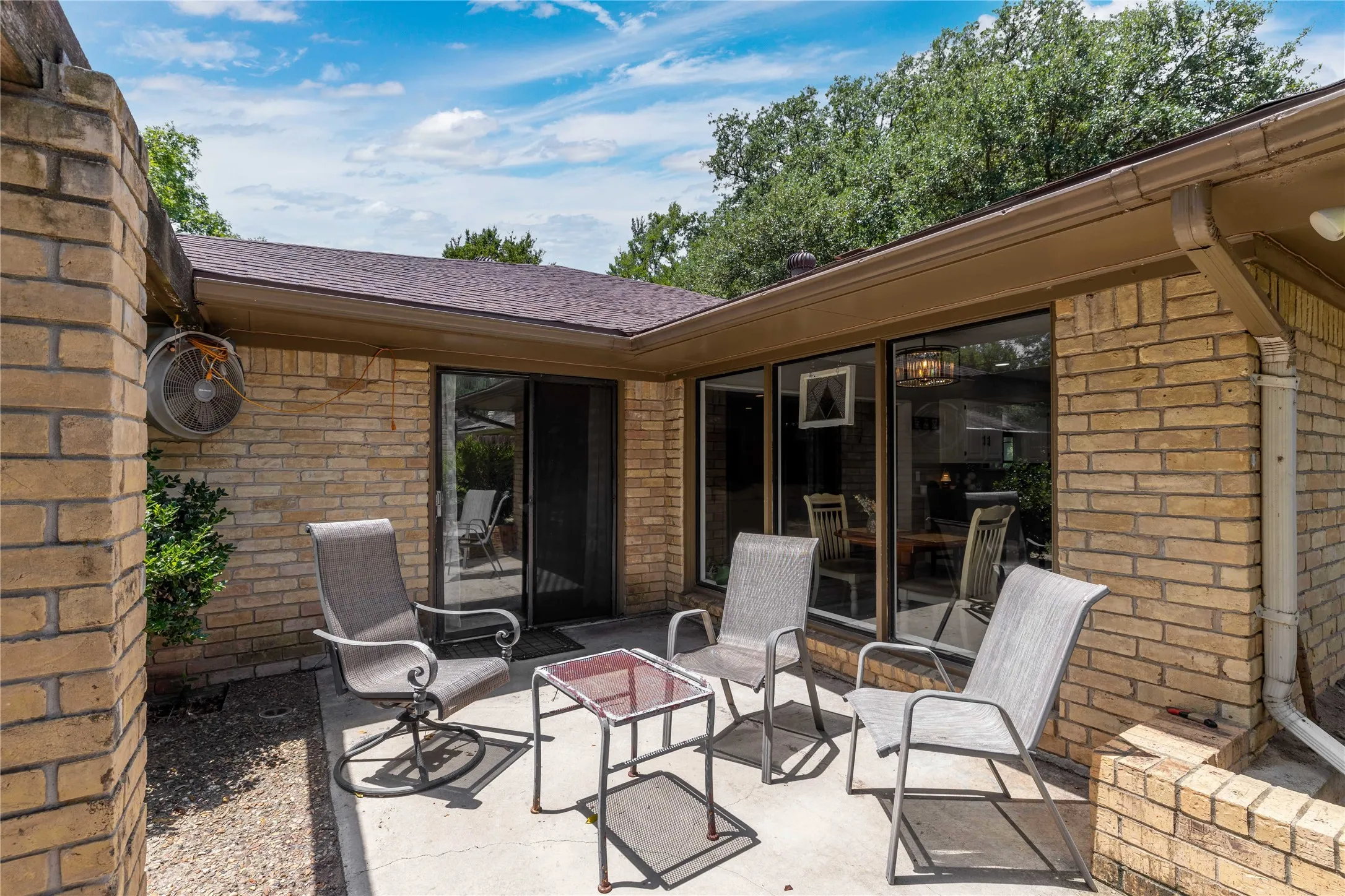 Single Family Residence For Sale in Brown County , 15 Canyon Creek Drive, Brownwood, Texas 76801, 3 Bedroom, 3 Bathroom, 2 Garage spaces, 3,239 Sqft, built in 1977, mls#21358277, Real Estate Agent in Brownwood, Homes For Sale in Brown county, Homes For Sale in Brownwood, Realtor in Brownwood Texas, Real Estate Brokerage Independent Realty Texas, Luminita Cordes Realtor