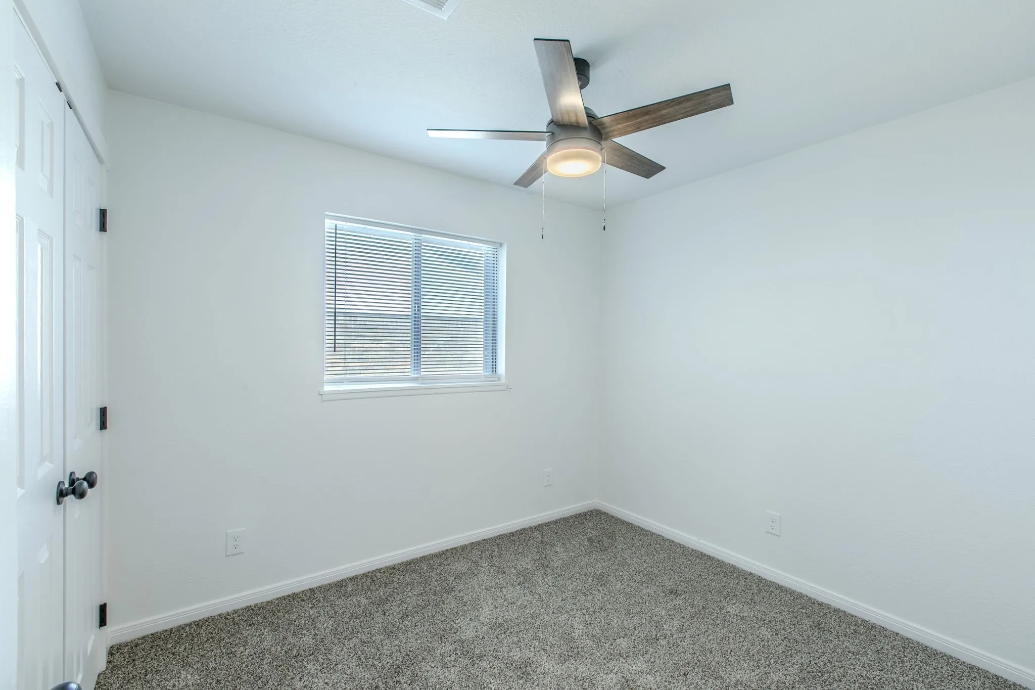 Single Family Residence For Sale in Mc Lennan County , 4133 Sherry Lane, Beverly Hills, Texas 76711, 4 Bedroom, 2 Bathroom, Garage spaces, 1,560 Sqft, built in 1962, mls#21358032, Real Estate Agent in Beverly Hills, Homes For Sale in Mc Lennan county, Homes For Sale in Beverly Hills, Realtor in Beverly Hills Texas, Real Estate Brokerage Independent Realty Texas, Luminita Cordes Realtor