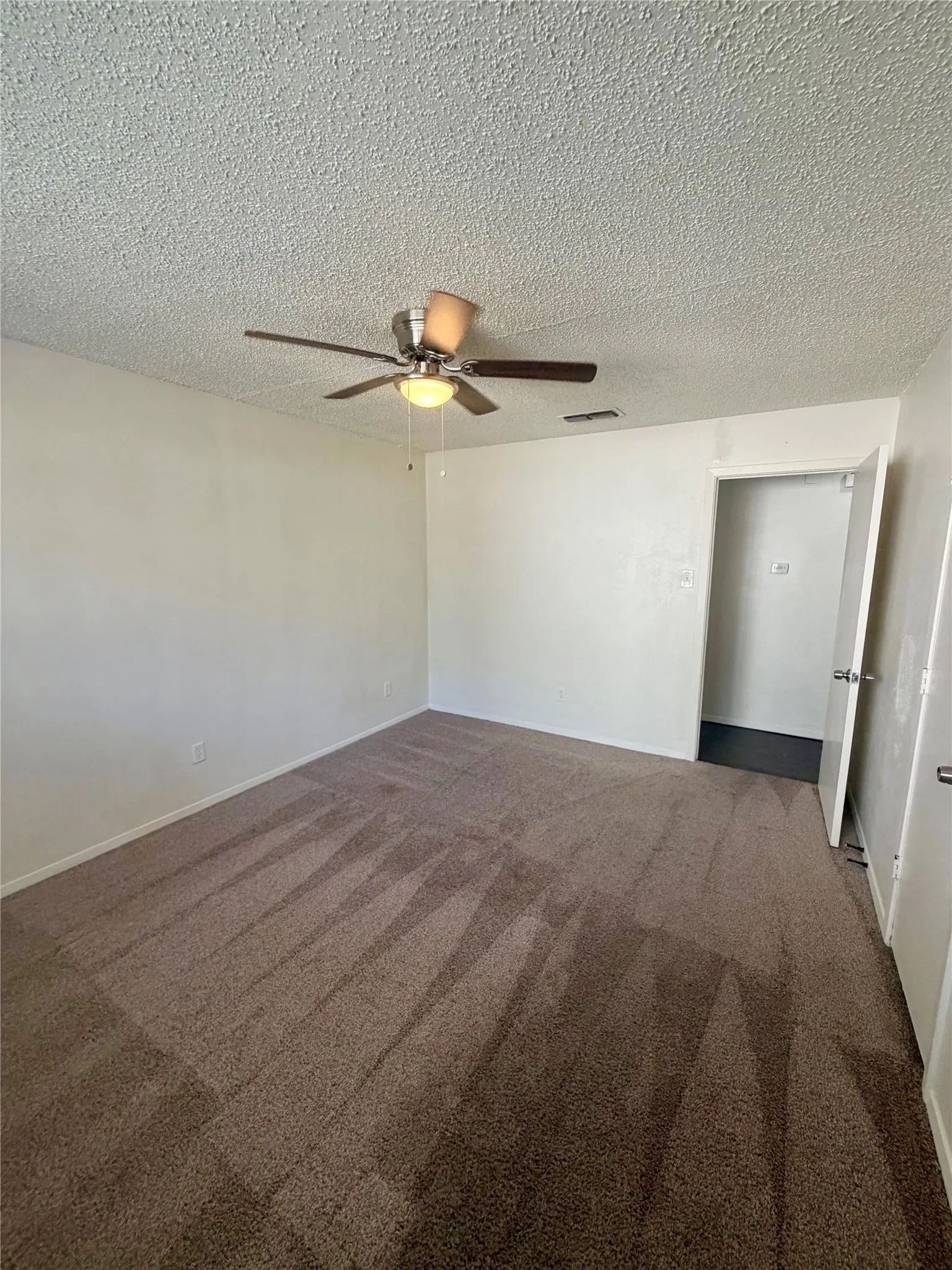 Duplex For Rent in Collin County , 106 Westpark Drive N, Mc Kinney, Texas 75071, 2 Bedroom, 2 Bathroom, Garage spaces, 1,311 Sqft, built in 1980, mls#21317530, Real Estate Agent in Mc Kinney, Homes For Rent in Collin county, Homes For Rent in Mc Kinney, Realtor in Mc Kinney Texas, Real Estate Brokerage Independent Realty Texas, Luminita Cordes Realtor
