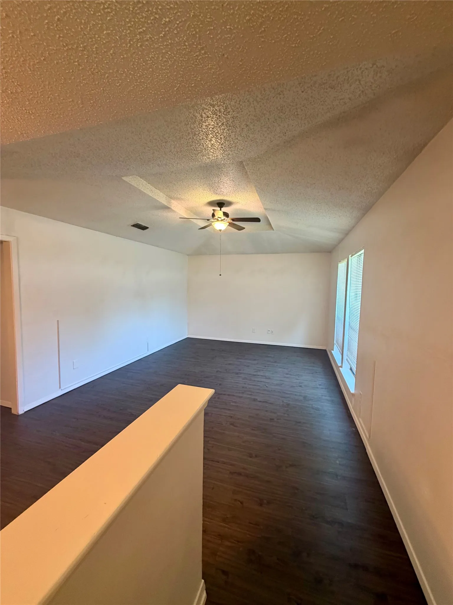 Duplex For Rent in Collin County , 106 Westpark Drive N, Mc Kinney, Texas 75071, 2 Bedroom, 2 Bathroom, Garage spaces, 1,311 Sqft, built in 1980, mls#21317530, Real Estate Agent in Mc Kinney, Homes For Rent in Collin county, Homes For Rent in Mc Kinney, Realtor in Mc Kinney Texas, Real Estate Brokerage Independent Realty Texas, Luminita Cordes Realtor